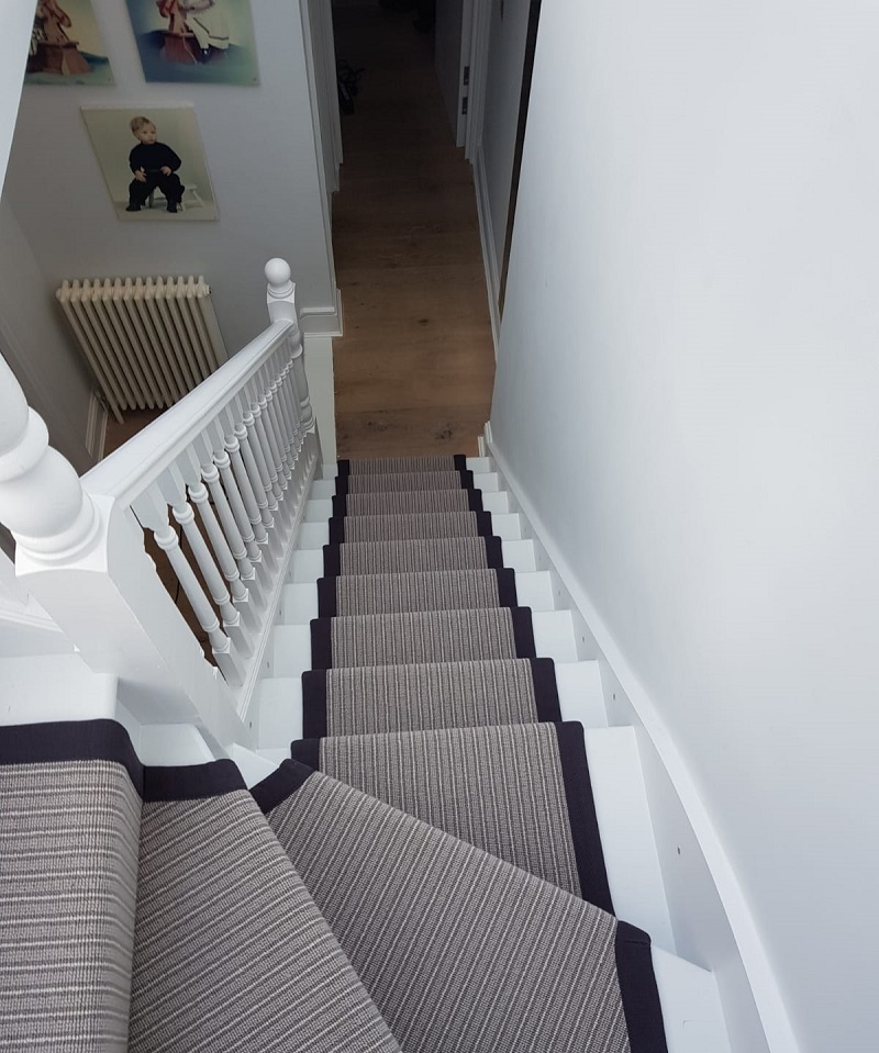 portfolio-grey-stair-carpet-black-border-installation-battersea (4)