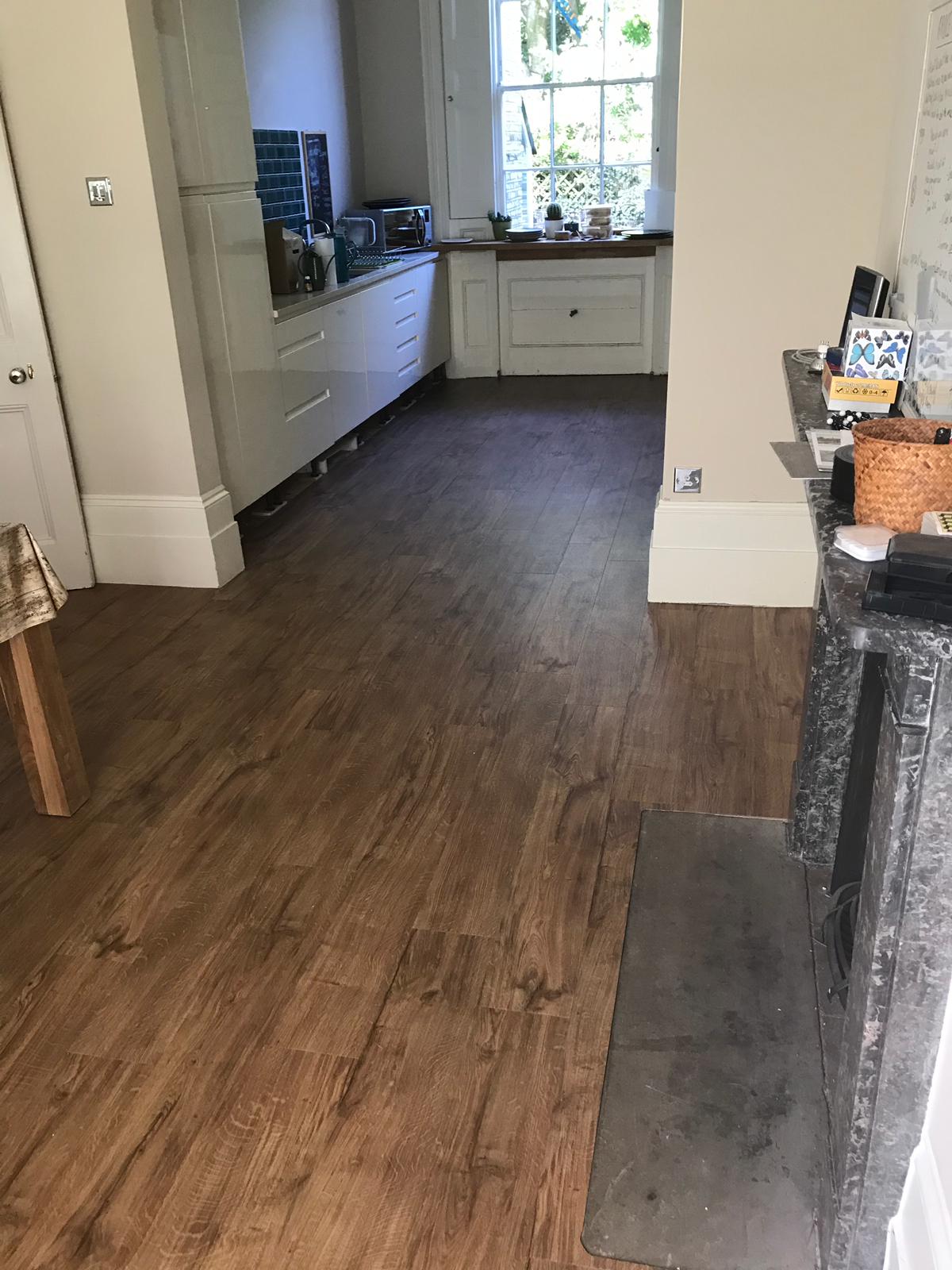 portfolio-smooth-floors-amtico-spacia-sherwood-oak-installation-newham (3)