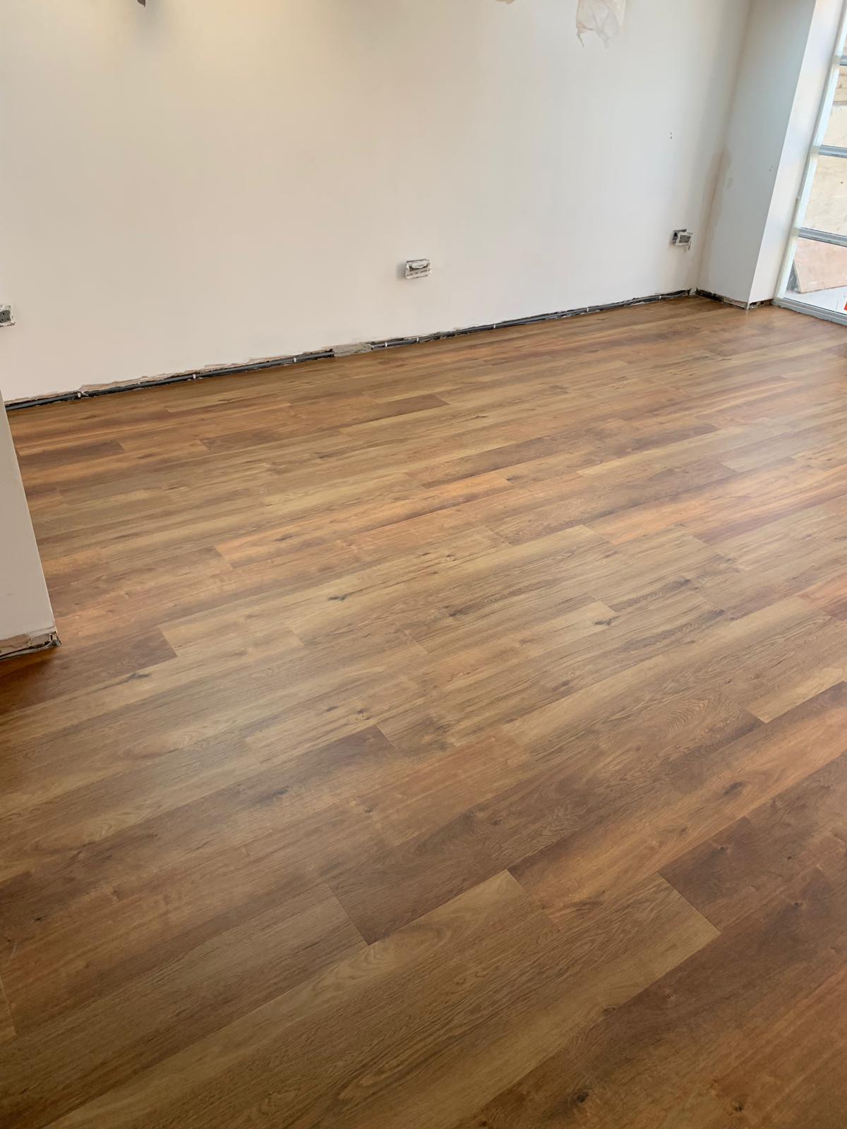 portfolio-smooth-floors-karndean-van-gogh-vinyl-flooring-installation-wembley (2)