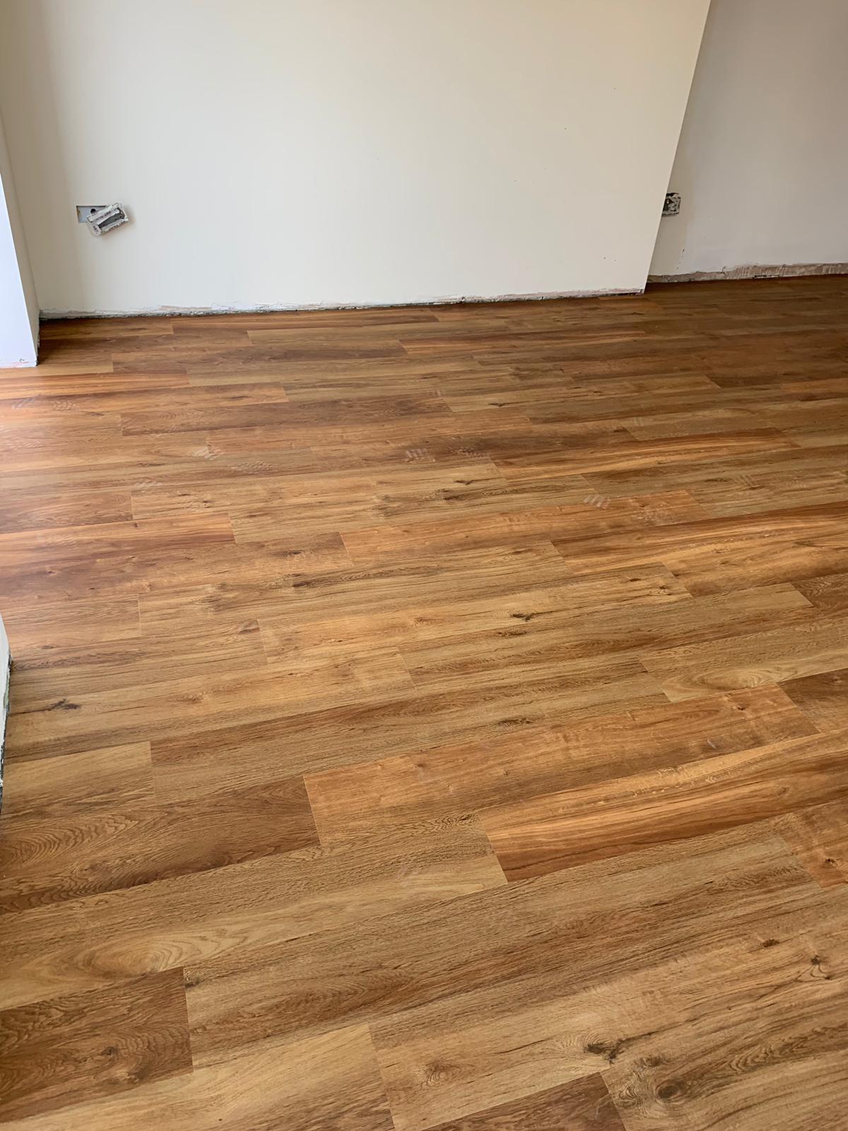 portfolio-smooth-floors-karndean-van-gogh-vinyl-flooring-installation-wembley (8)