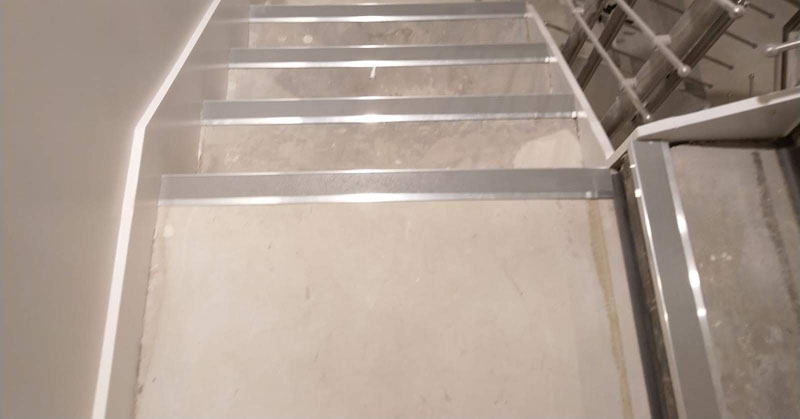 TFG SF1529 (Car Showroom, Great West Road, TW8 9BW)