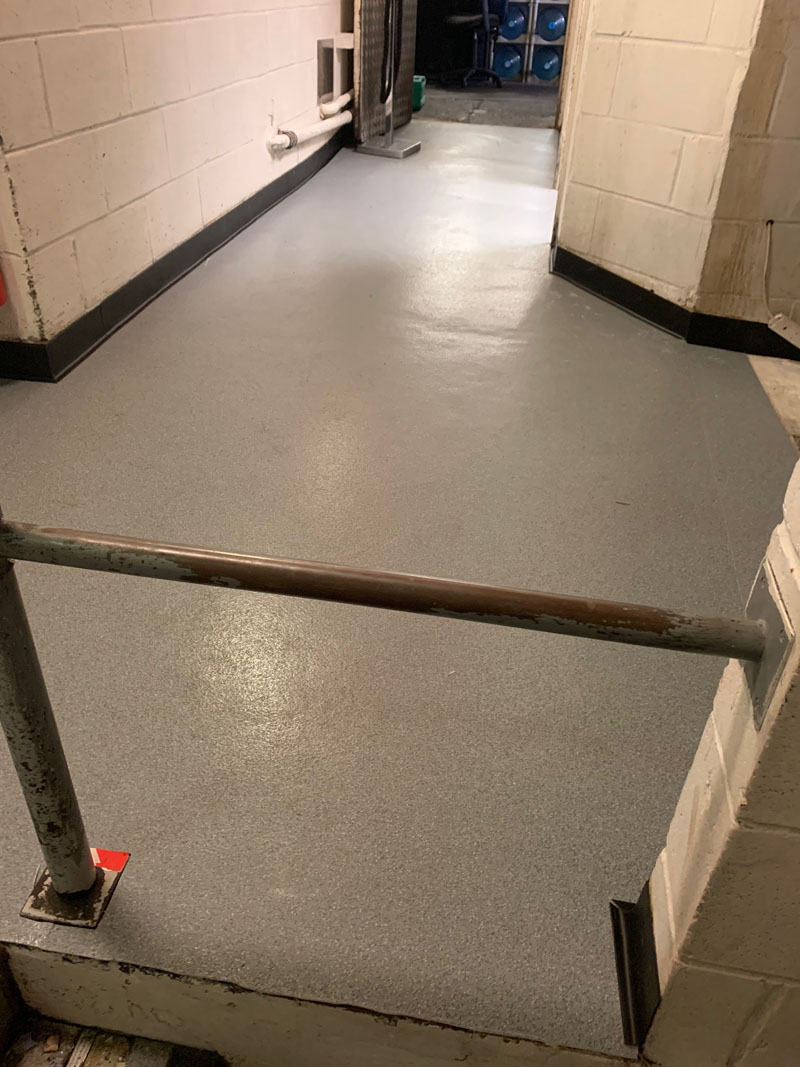 portfolio-commercial-novikov-restaurant-polyflor-vinyl-flooring (2)