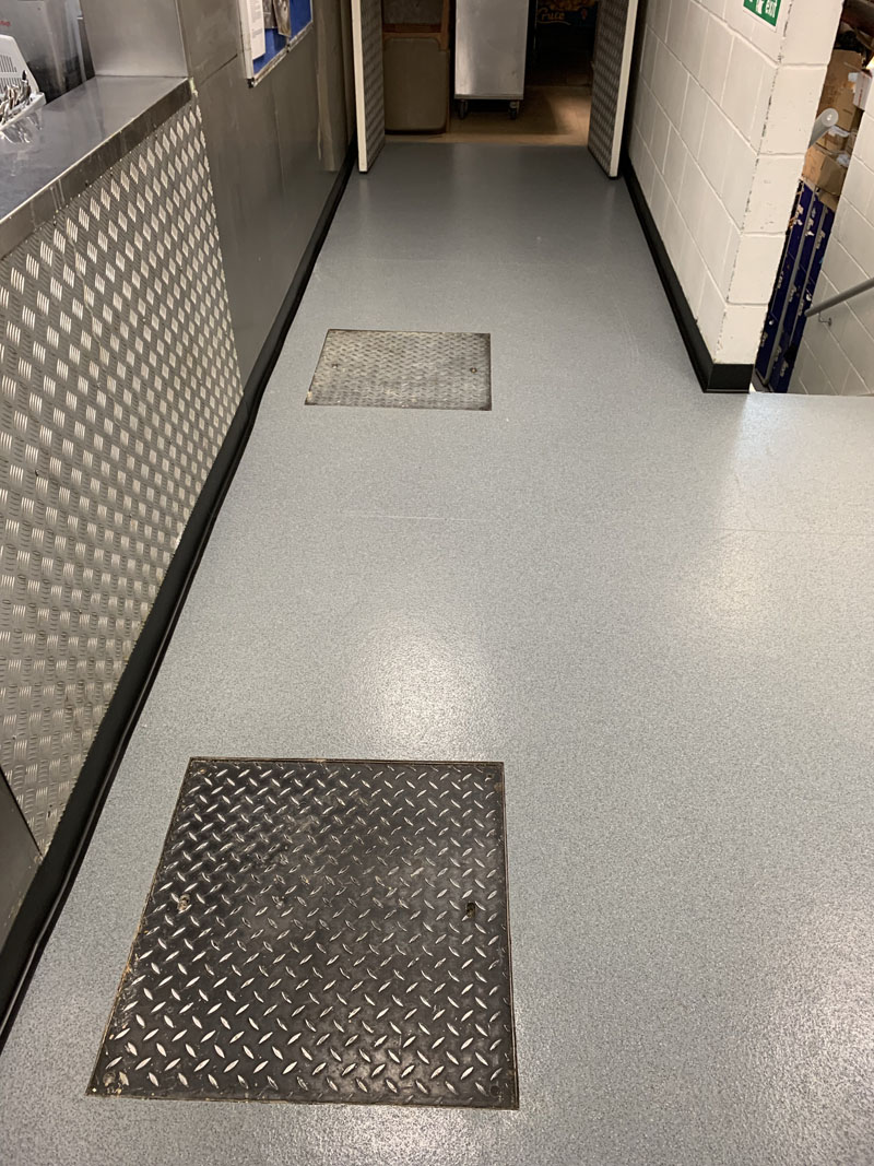 portfolio-commercial-novikov-restaurant-polyflor-vinyl-flooring (7)