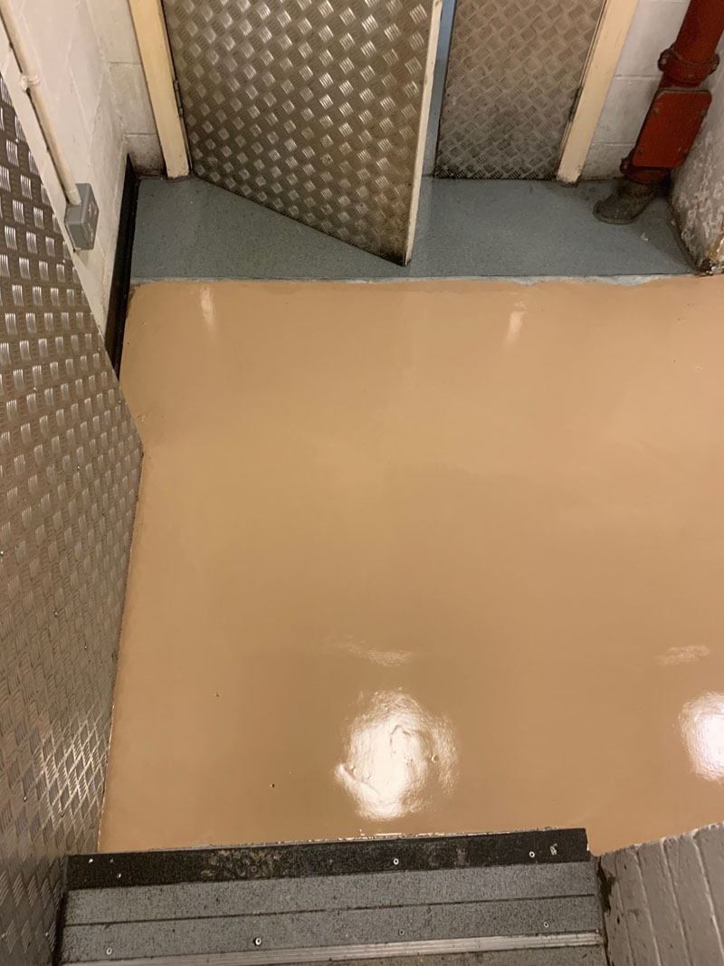 portfolio-commercial-novikov-restaurant-polyflor-vinyl-flooring (7)