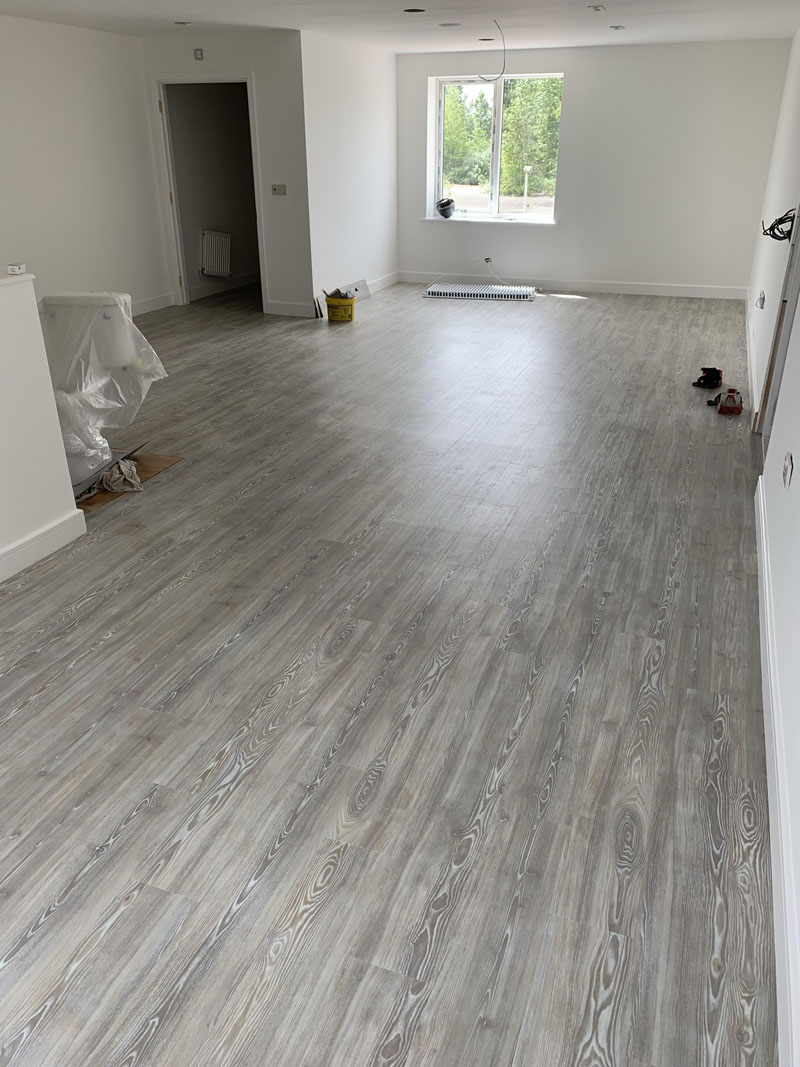 portfolio-commercial-taylor-wimpy-amtico-spacia-installation (21)