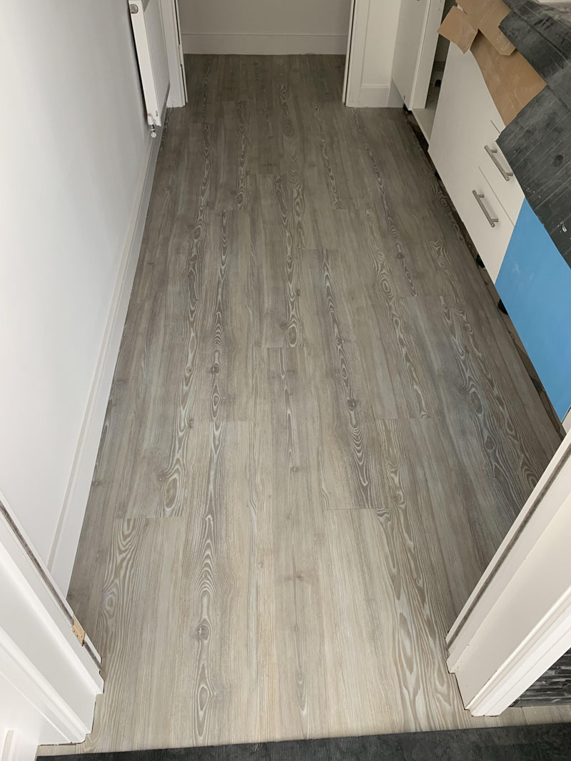 portfolio-commercial-taylor-wimpy-amtico-spacia-installation (28)