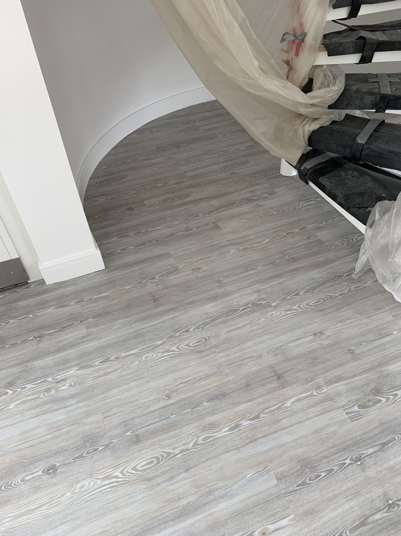 portfolio-commercial-taylor-wimpy-amtico-spacia-installation (5)