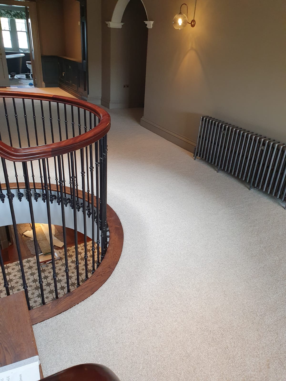 portfolio-white-carpet-installed-in-golders-green (11)