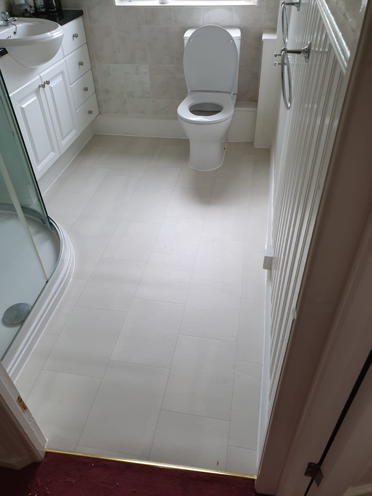 portfolio-white-carpet-installed-in-golders-green (12)