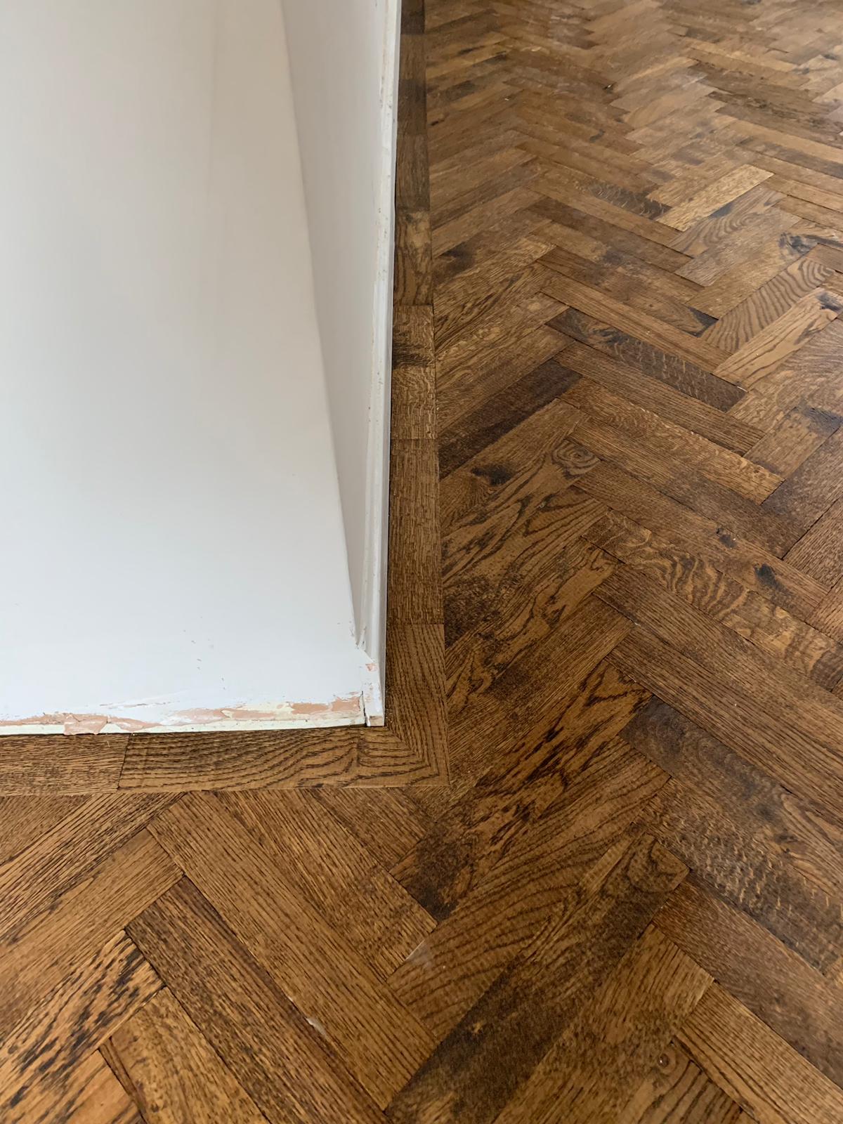 portfolio-rovers-prime-herringbone-wood-blocks-installed-in-wembley (6)