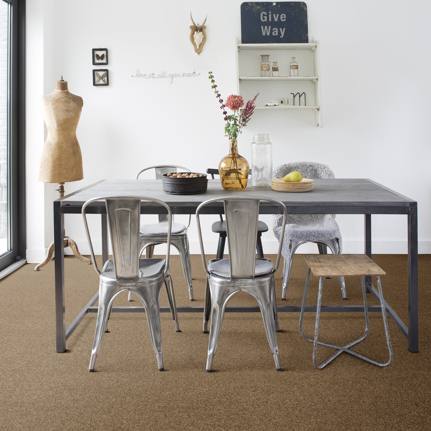 Associated Weavers Cassius Flooring - Carpet - News