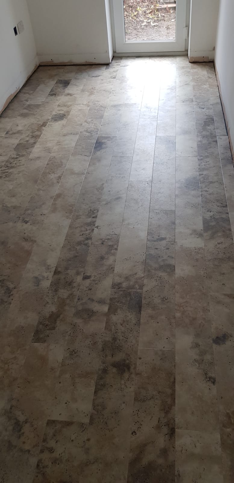 Amtico Luxury Vinyl Tile In Notting Hill 1