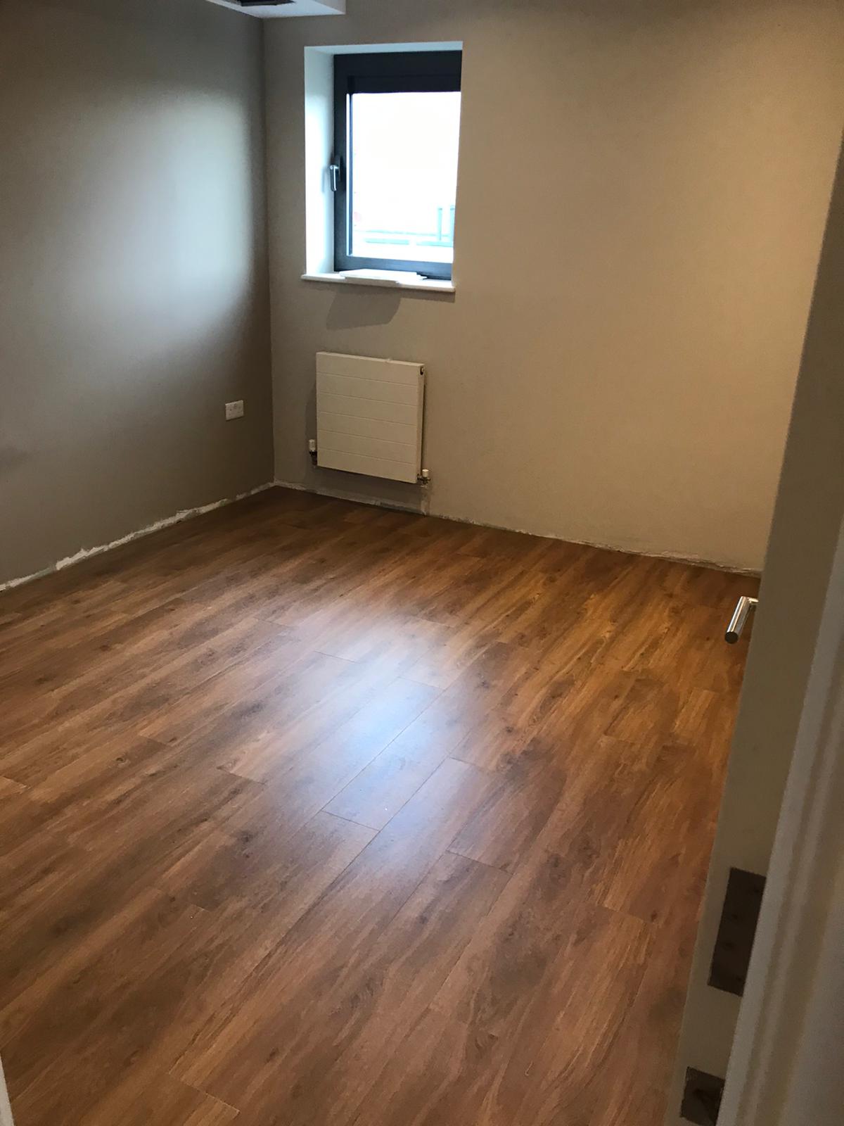 Amtico Spacia Traditional Oak Luxury Vinyl Tile Flooring 4