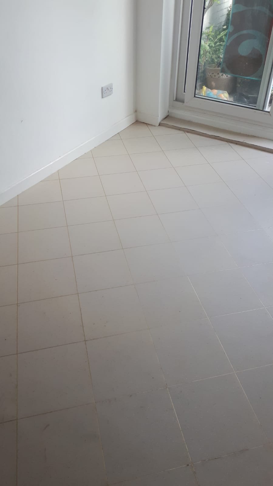 Amtico Signature Mica Mix Eggshell In Chelsea 2