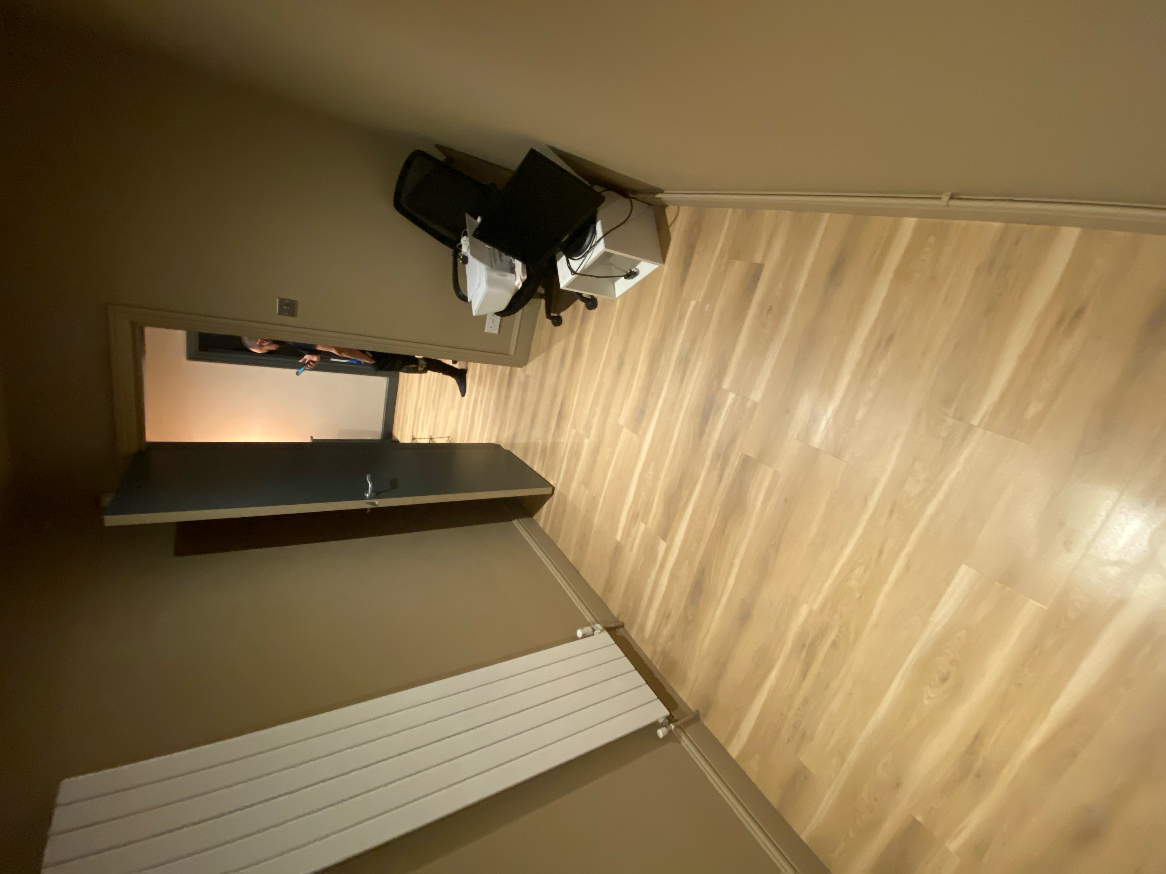 Amtico Spacia Eden Oak Luxury Vinyl Tile 1