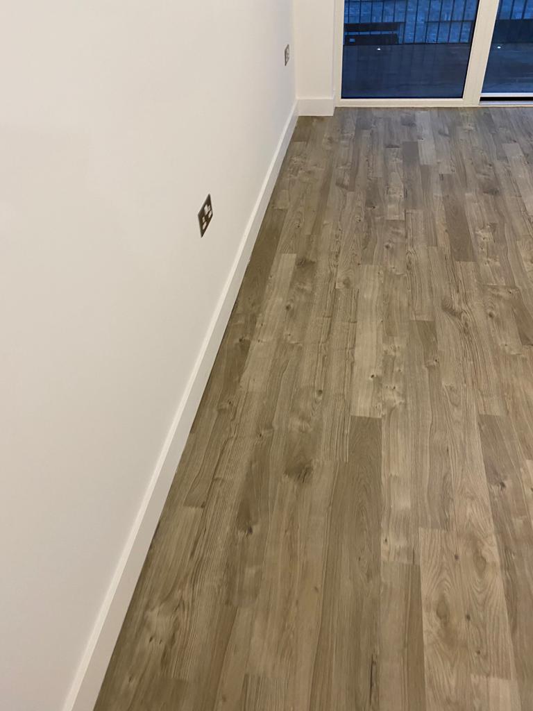 Amtico Spacia Sun Bleached Oak Luxury Vinyl Tile in Balham 3