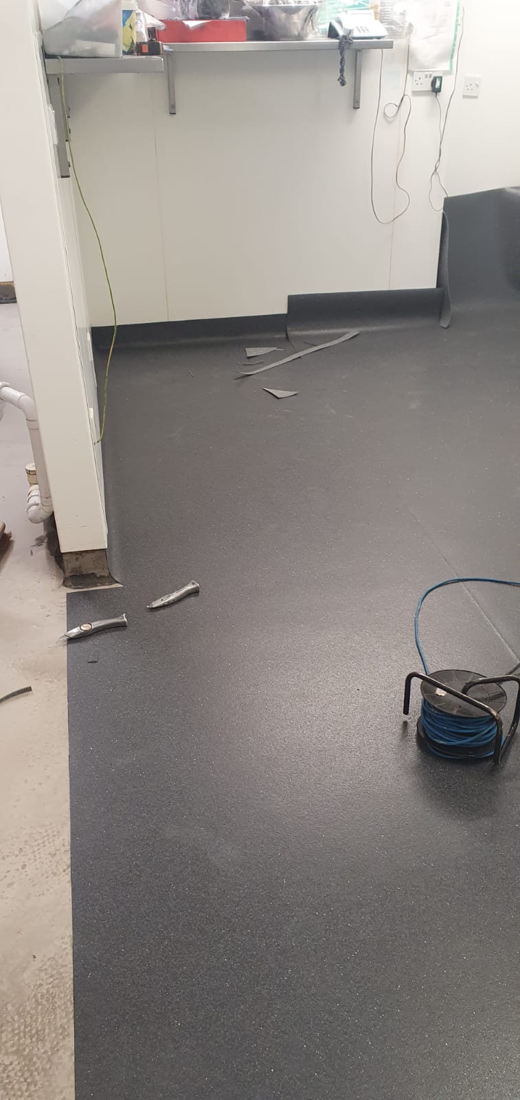 Dark Marmoleum Flooring In Battersea 3