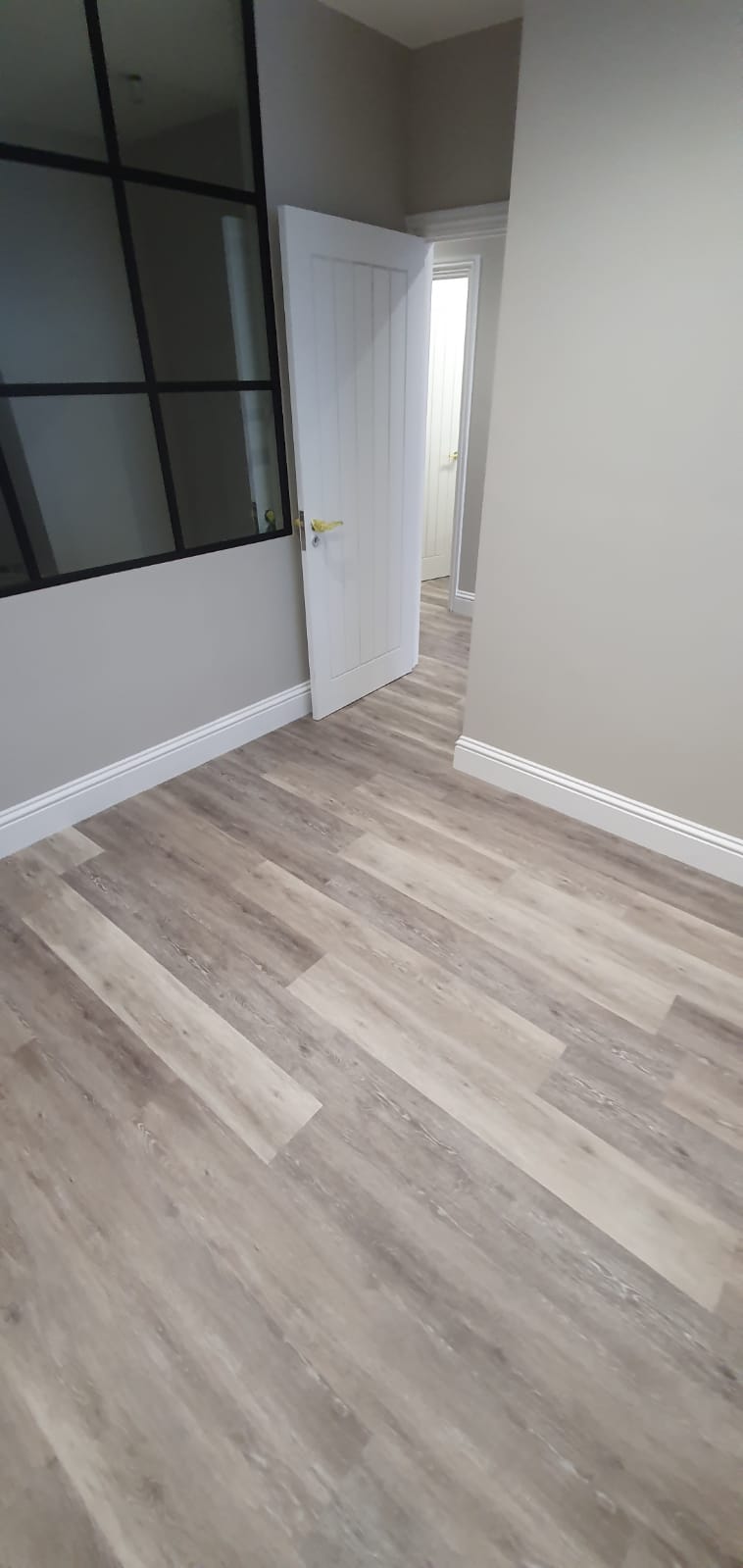 Polyflor Camaro Vinyl Flooring In Mayfair 5