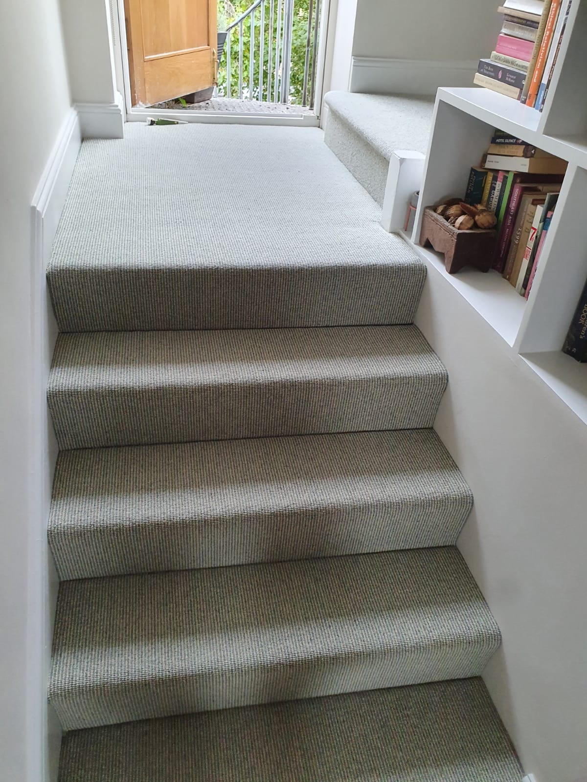 Install Grey Carpet In Farringdon 4