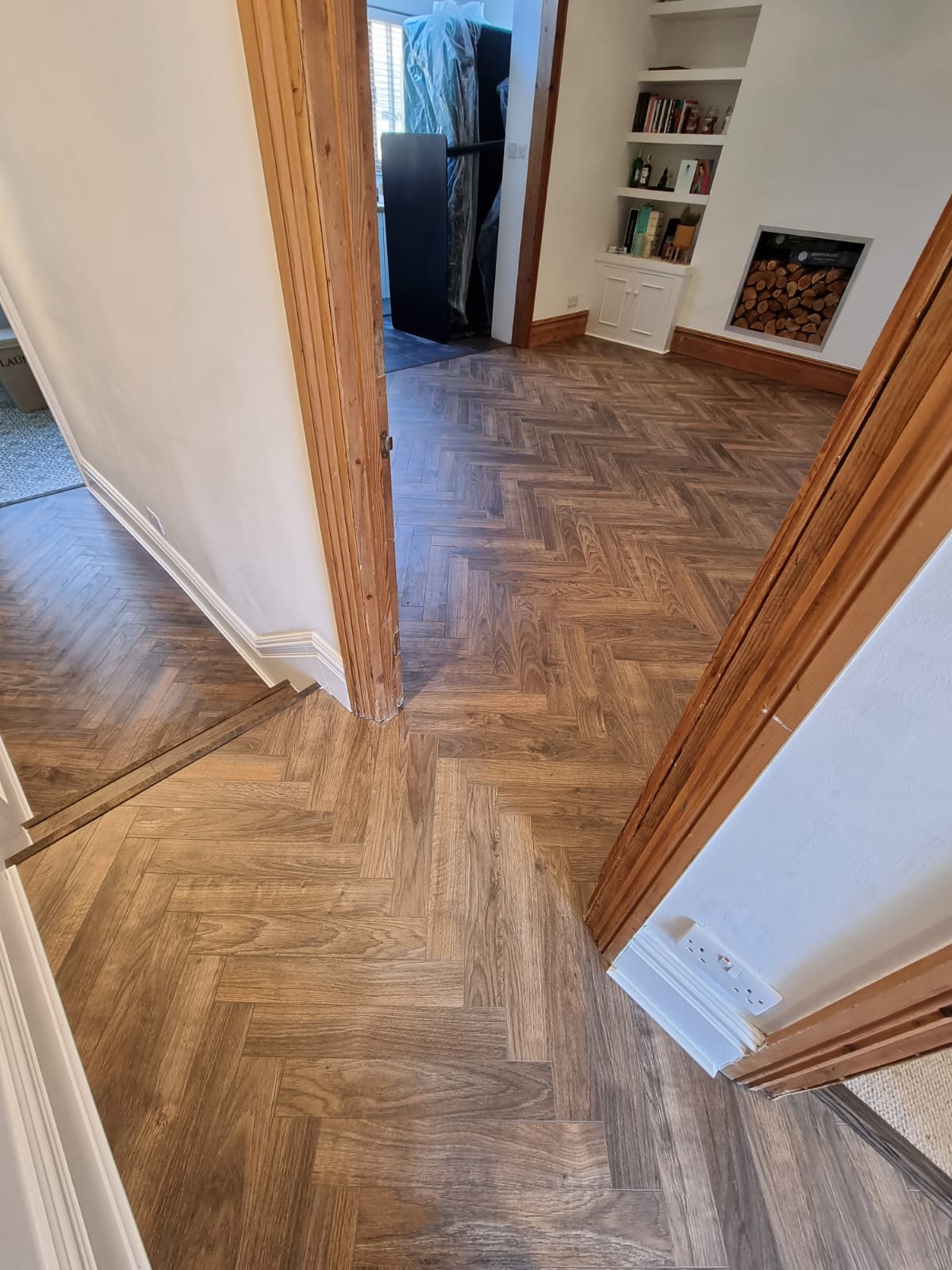 Xylo Urban Herringbone San Francisco Java Brown Laminate Flooring 3