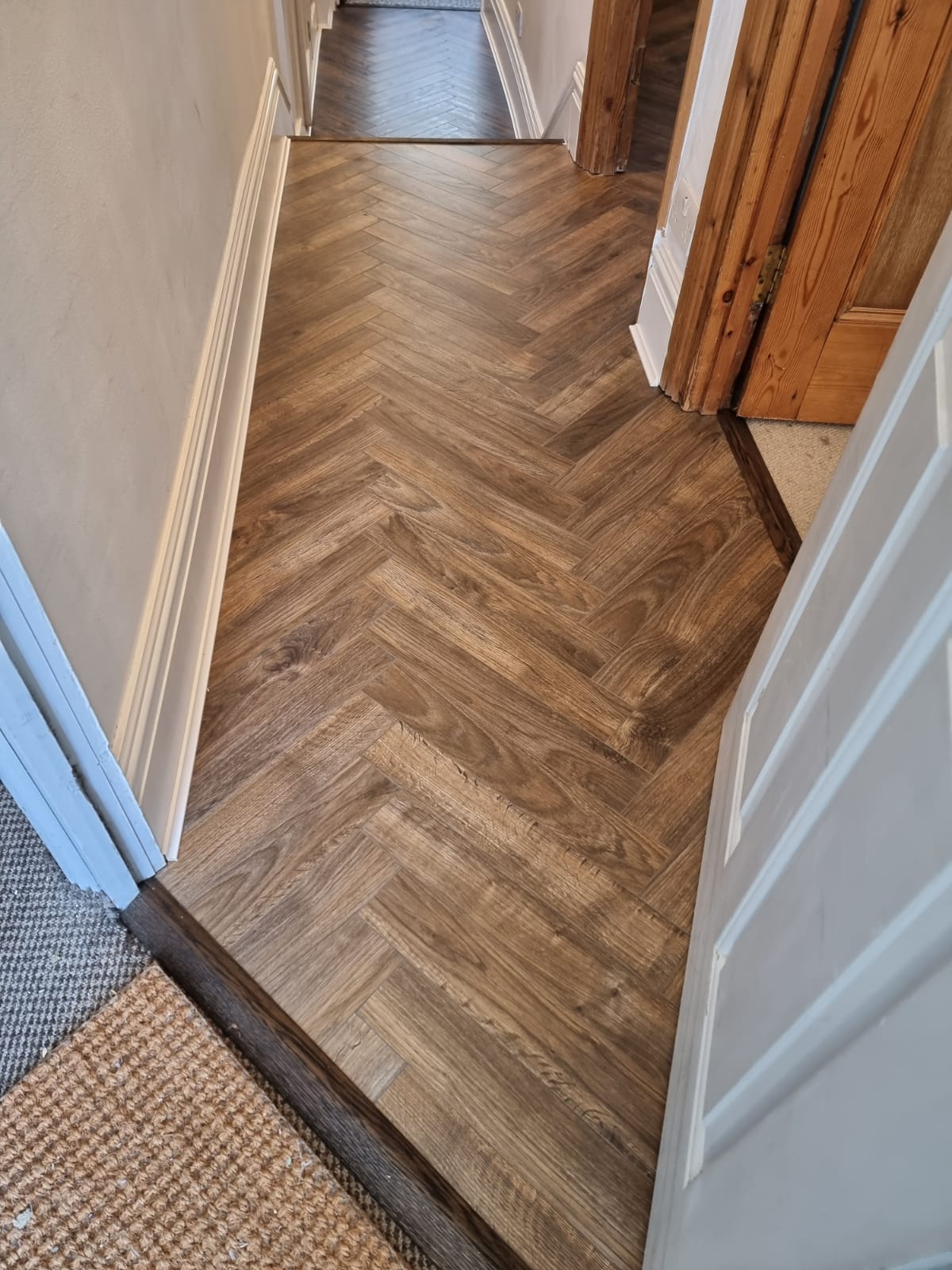 Xylo Urban Herringbone San Francisco Java Brown Laminate Flooring 5