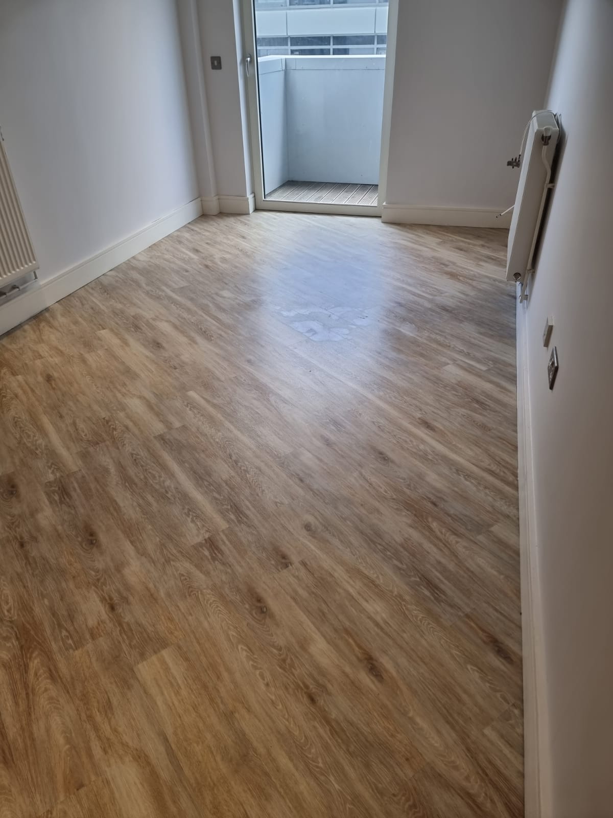 Amtico Signature Lime Washed Wood Luxury Vinyl Flooring In Chelsea 1