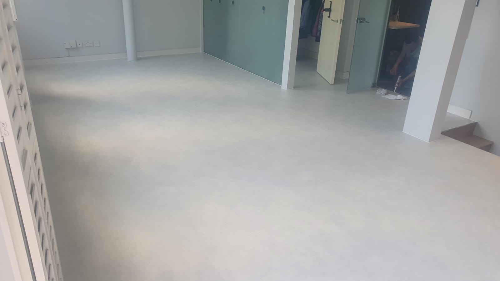 Amtico Spacia Ceramic Frost In Paddington 4