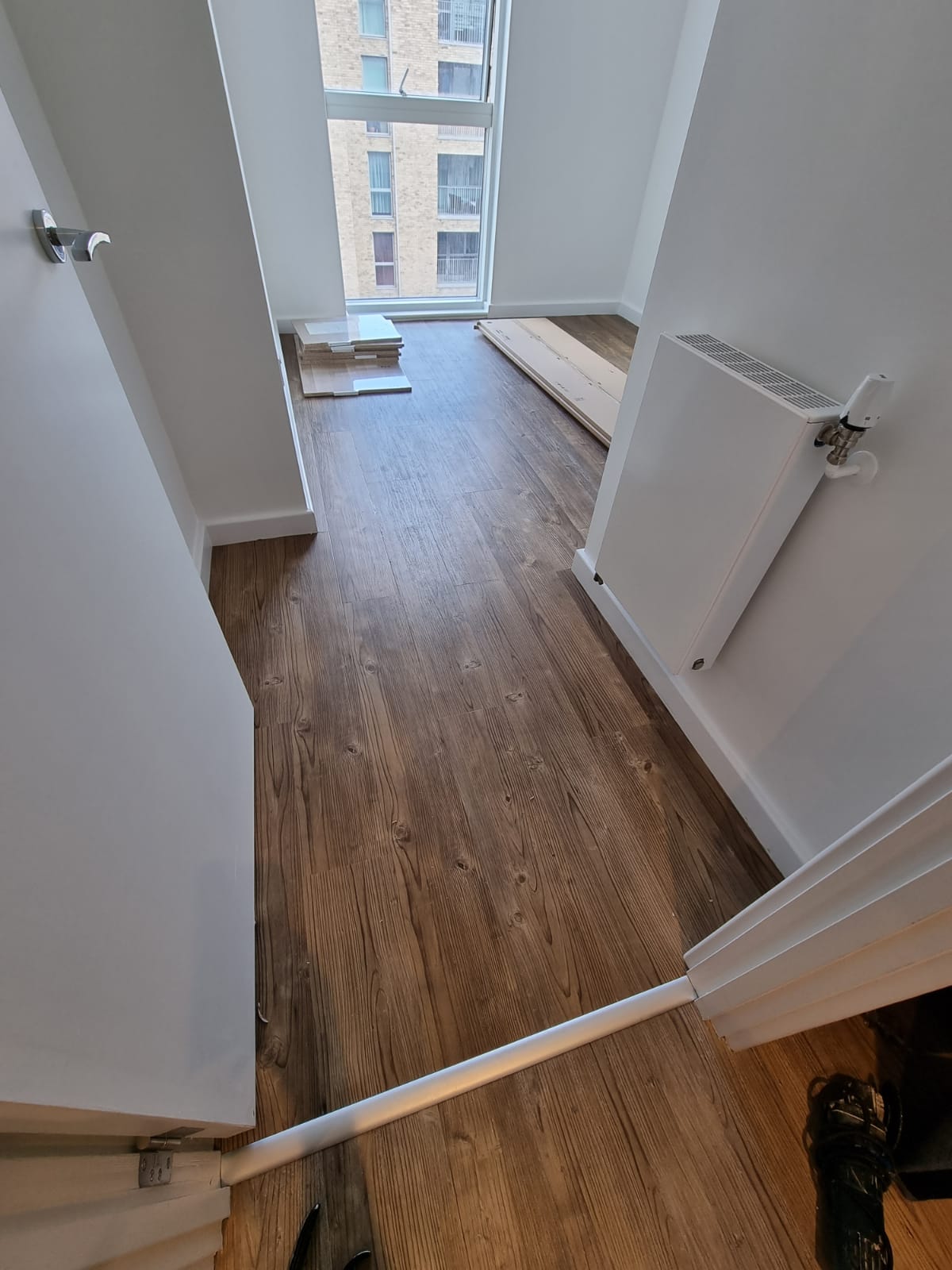 Amtico Spacia Dry Cedar In Barnes 4