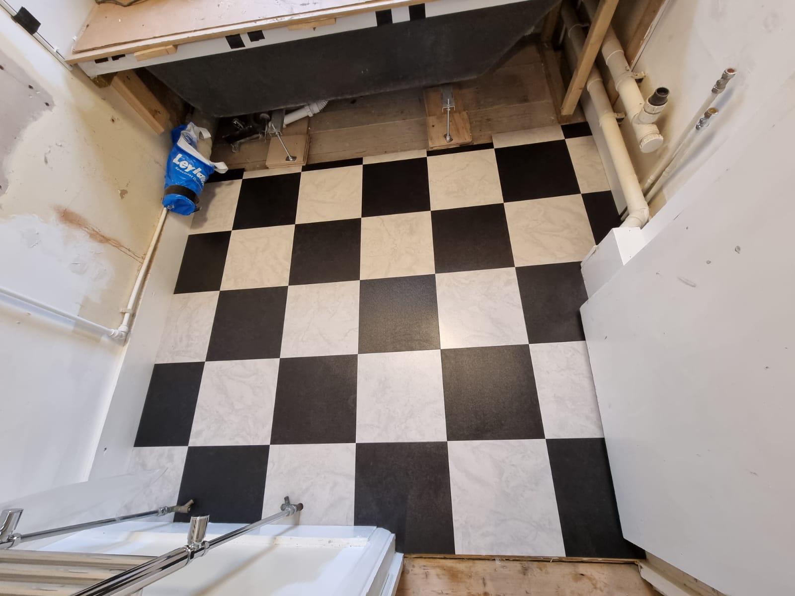 1980e172-5d06-4ae9-b3ff-0c7691f0f117