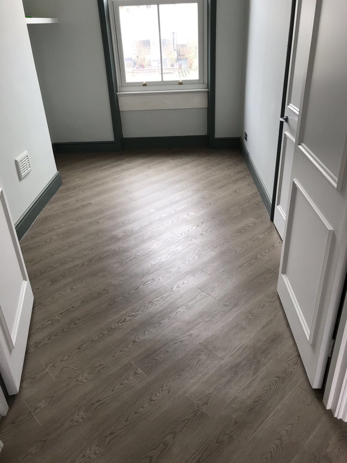 20171004_094443179_iOS