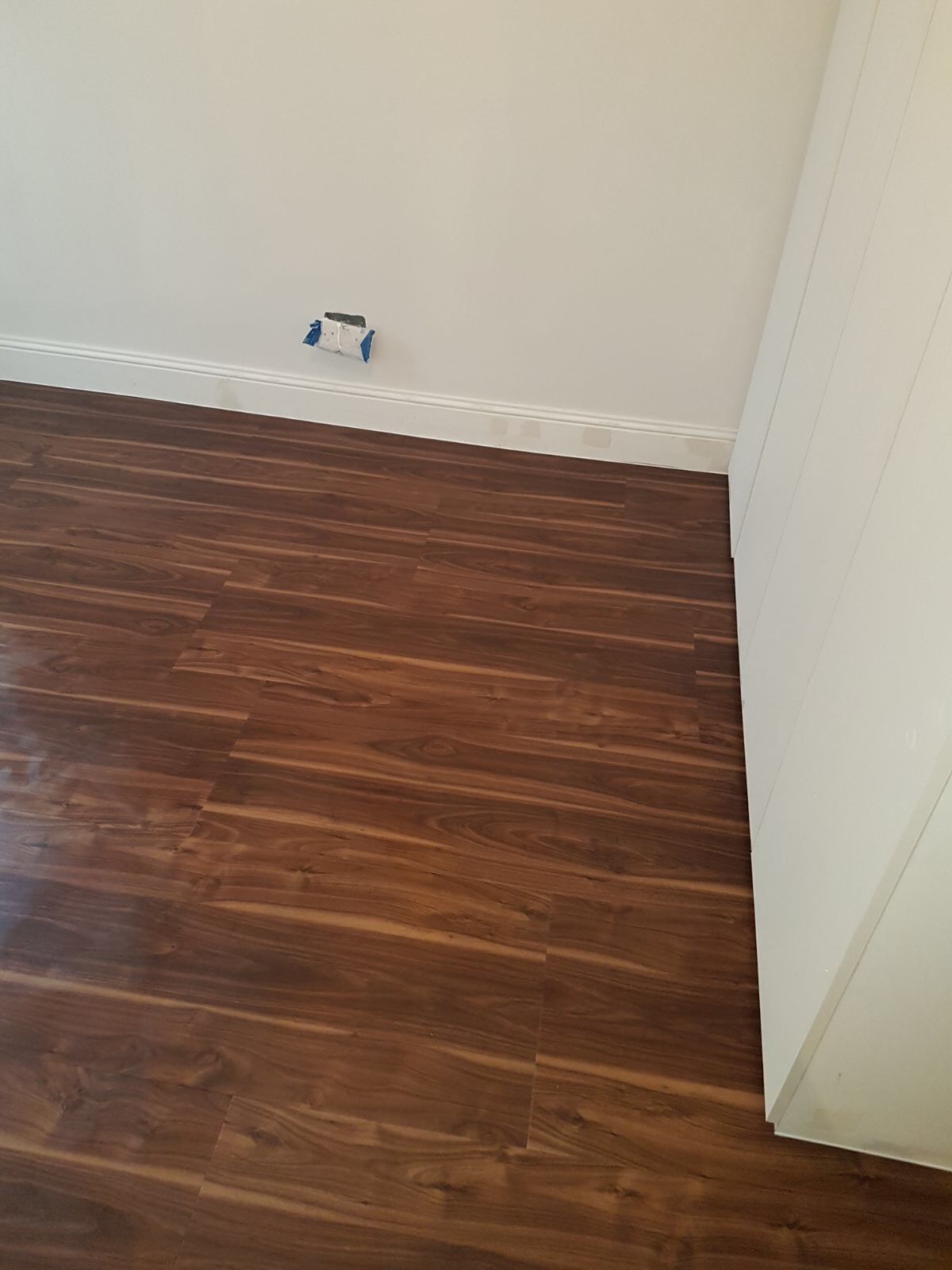 Amtico Signature Wild Walnut In Chelsea2