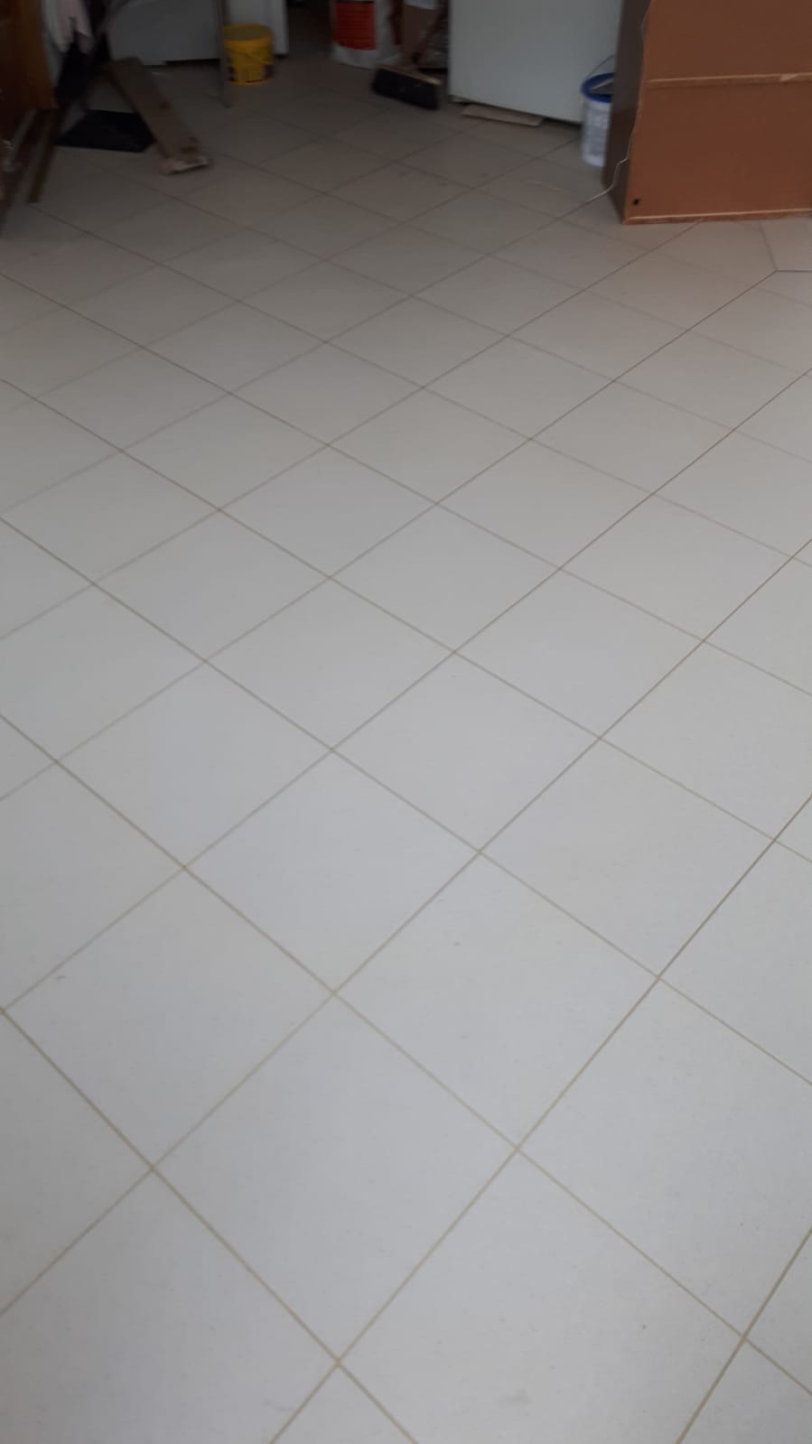 Amtico Signature Mica Mix Eggshell Installation In Farringdon-0