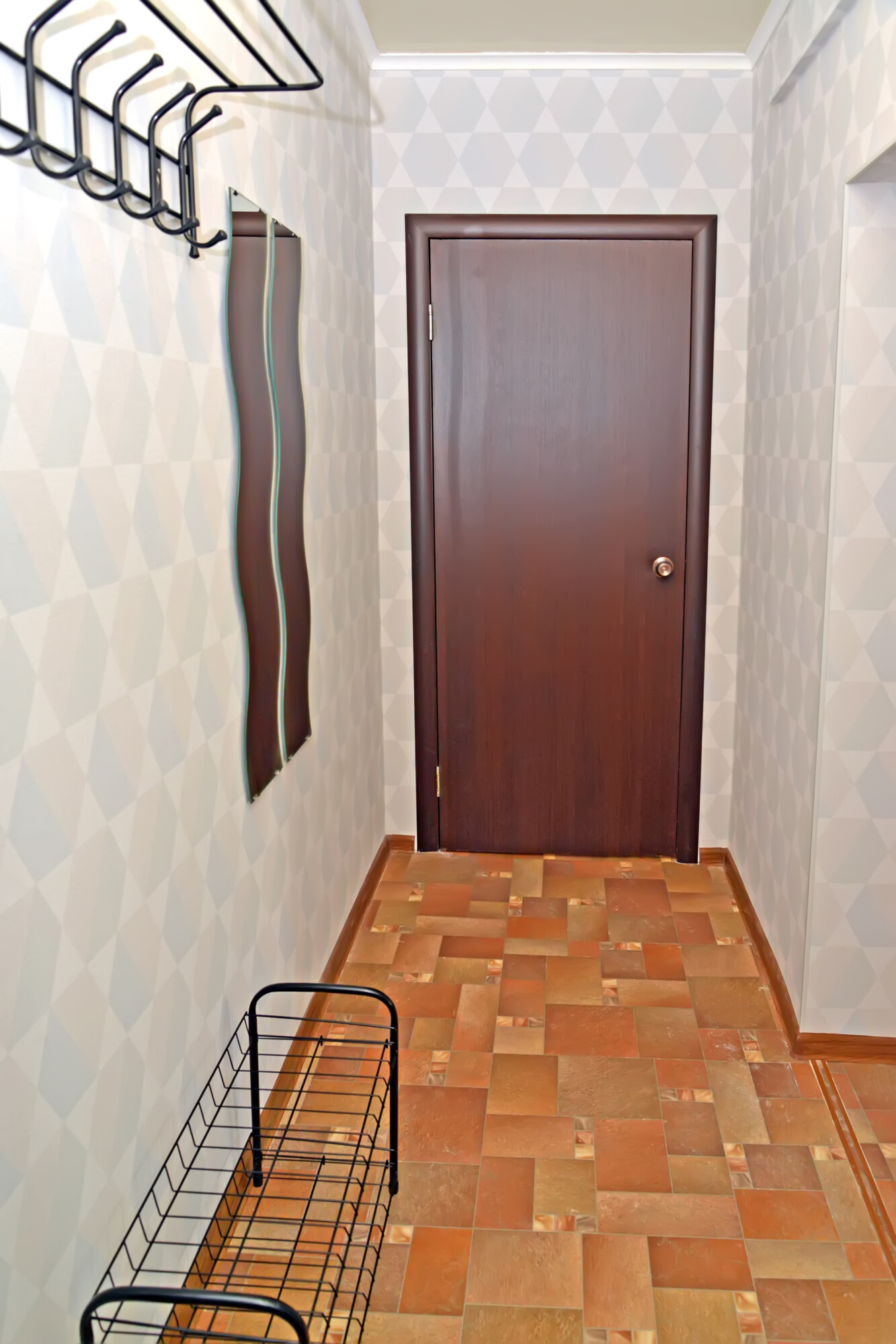What Is Linoleum Flooring? 5 Advantages to Consider - Guide