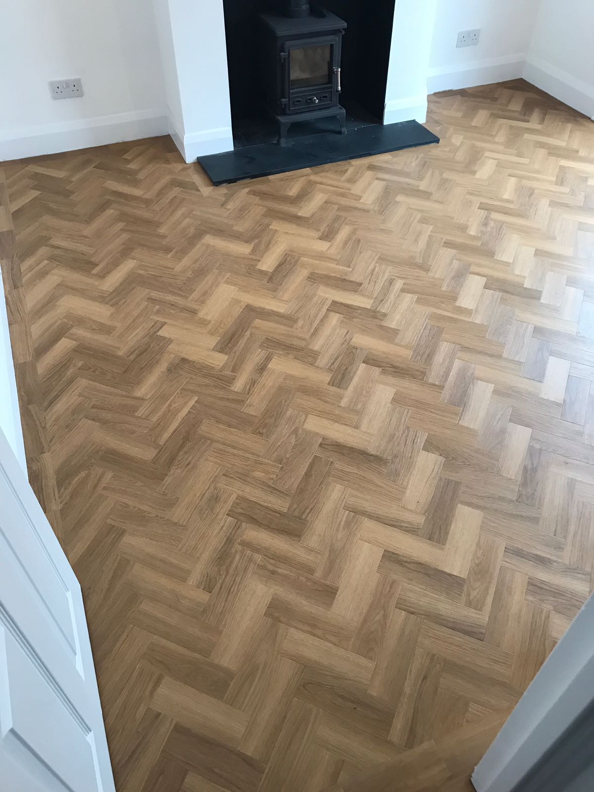 Amtico Spacia Royal Oak Fitting In Paddington-0