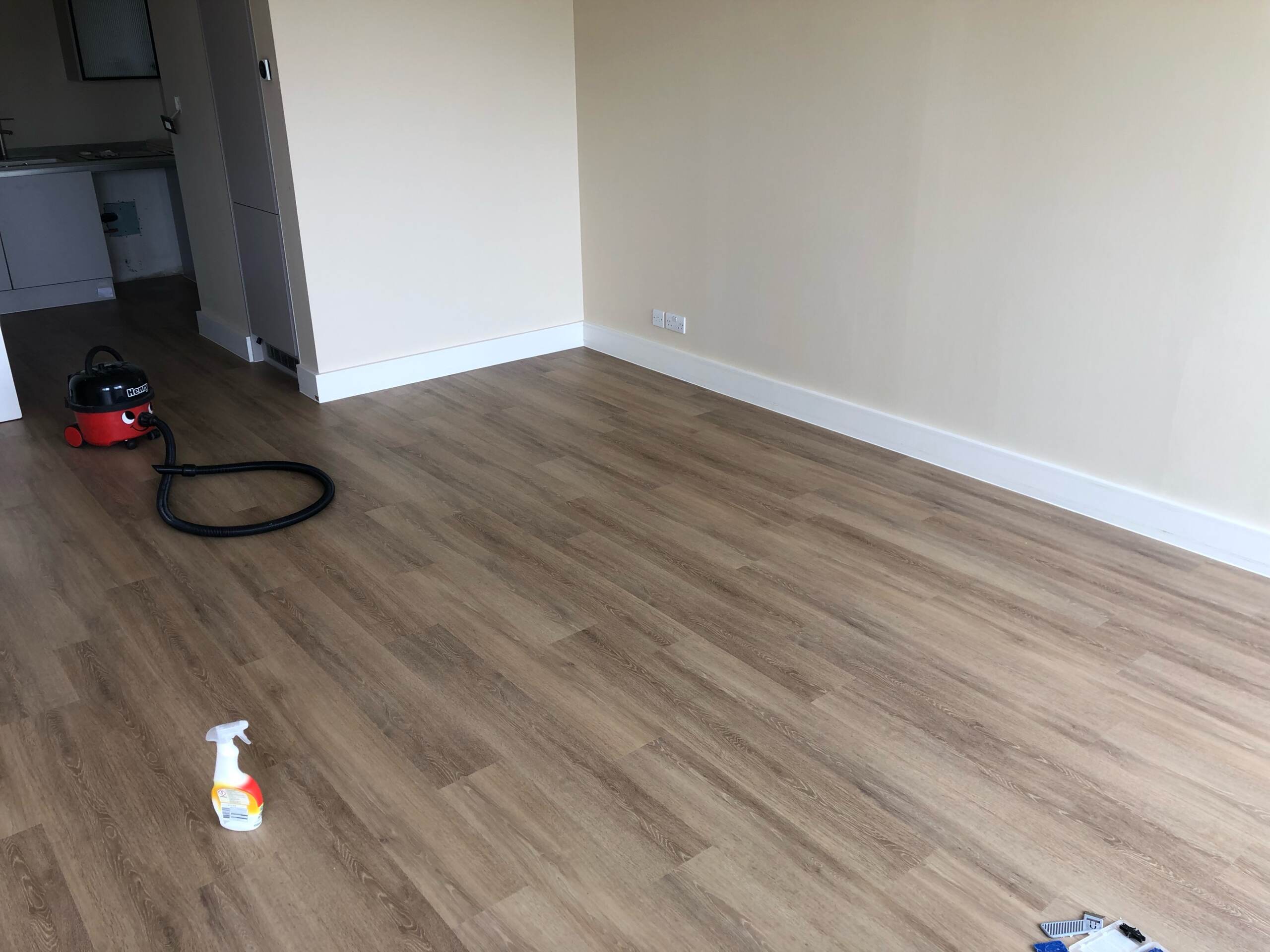 Amtico Spacia Muted Oak Installation In Borough-2