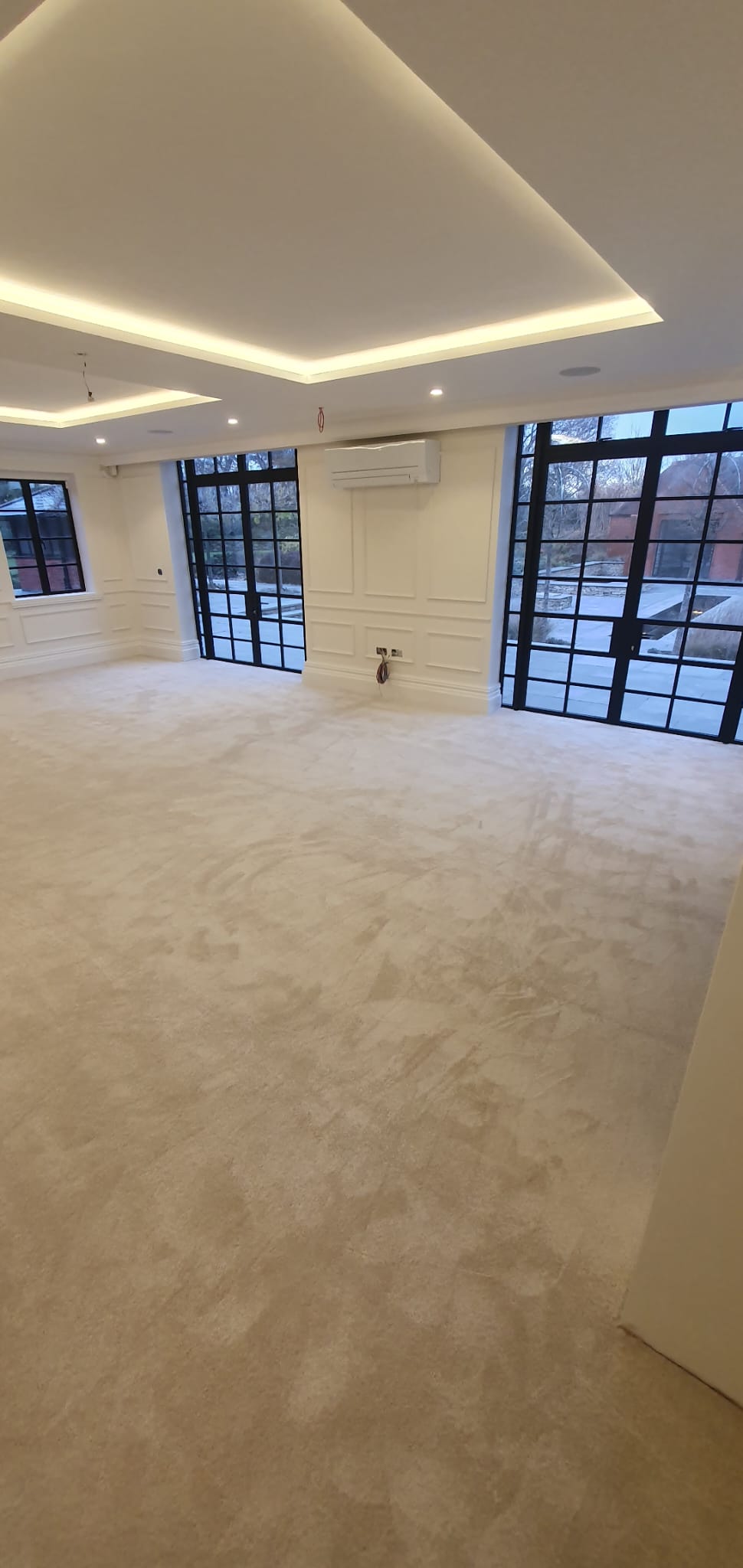 Associated Weavers Magnificus Supreme 30 Silkworm installation in Kings Cross-0