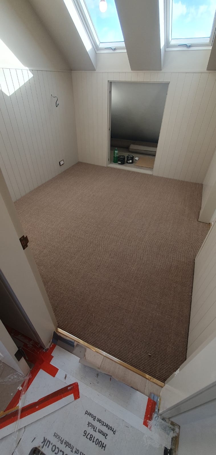 Crucial Trading Big Boucle Accents Antique Gold E659 carpet installation in Marylebone-1