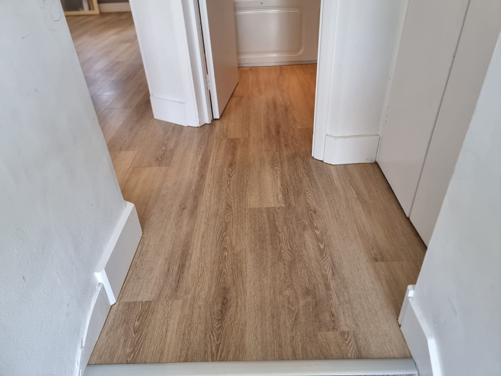 Amtico Spacia Muted Oak instalment in Docklands-2