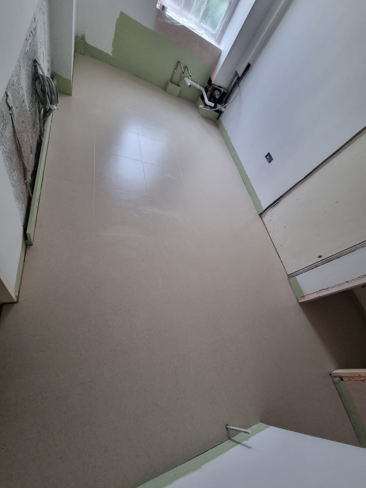 Amtico Signature Mica Mix Eggshell installation Docklands-2