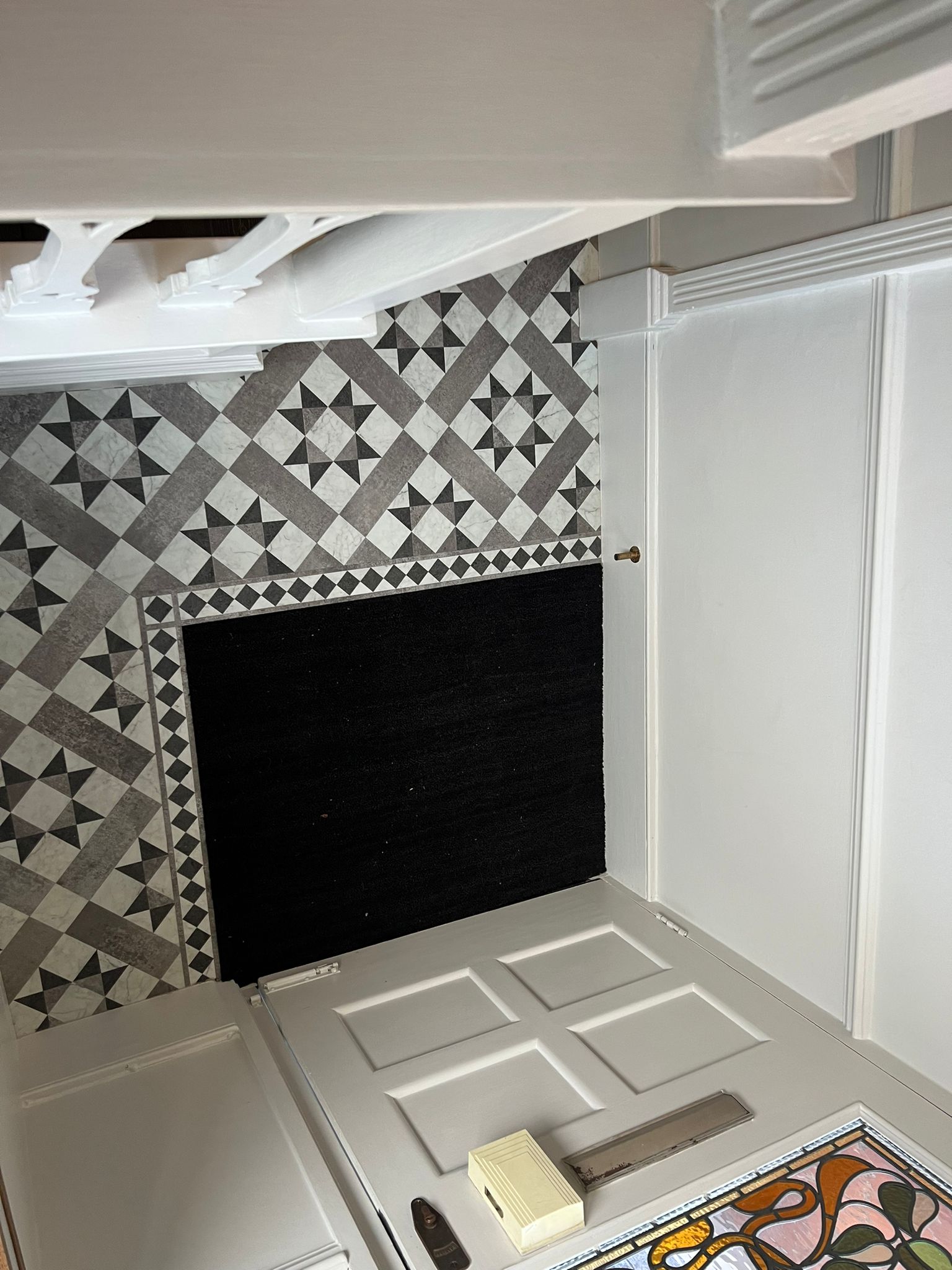 Amtico Decor Classic Argent DC294 installation in Kensington-1