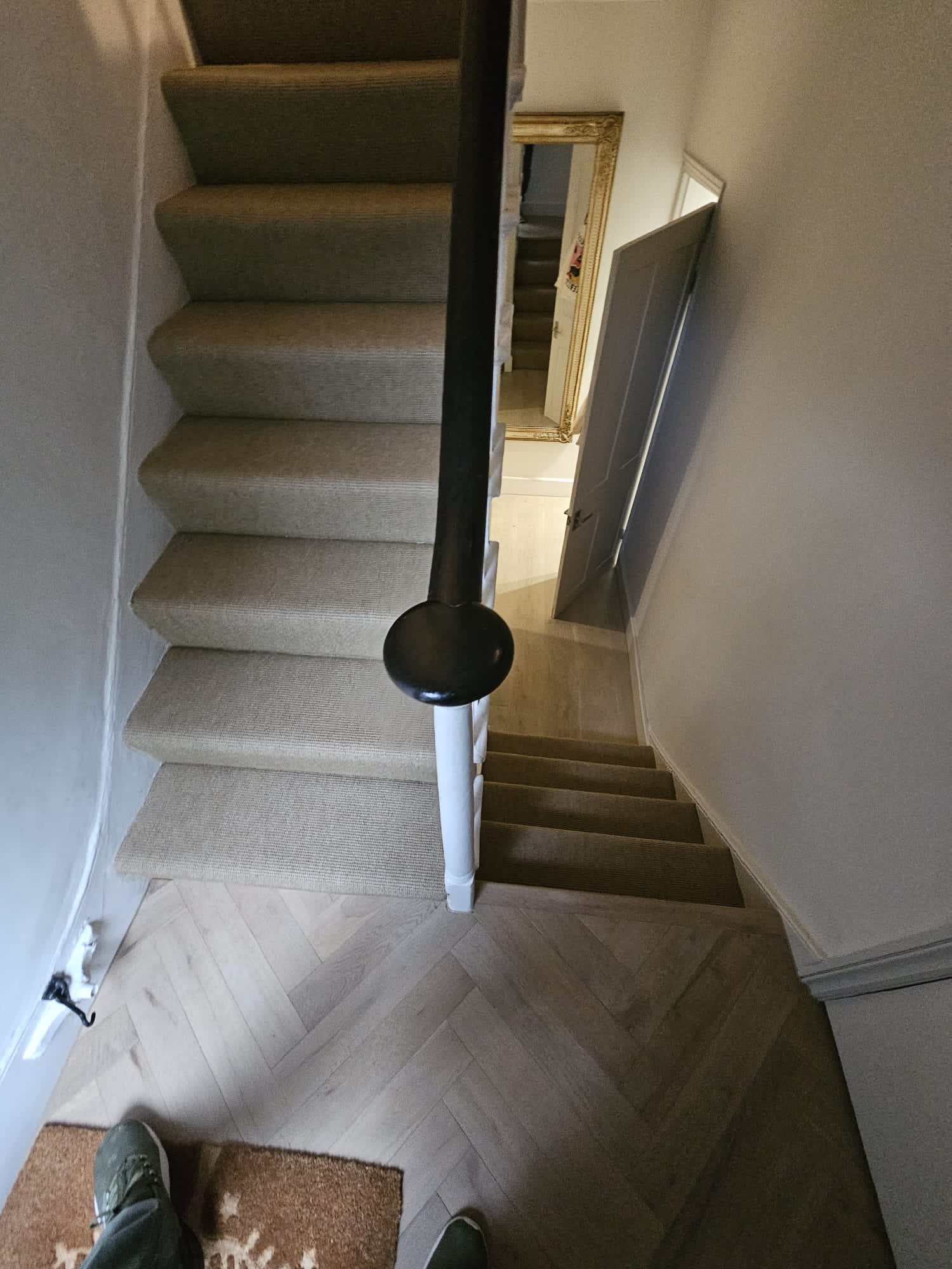 Fibre Carpets Flatweave Classics Small Boucle Ochre fitting in Lambeth-0