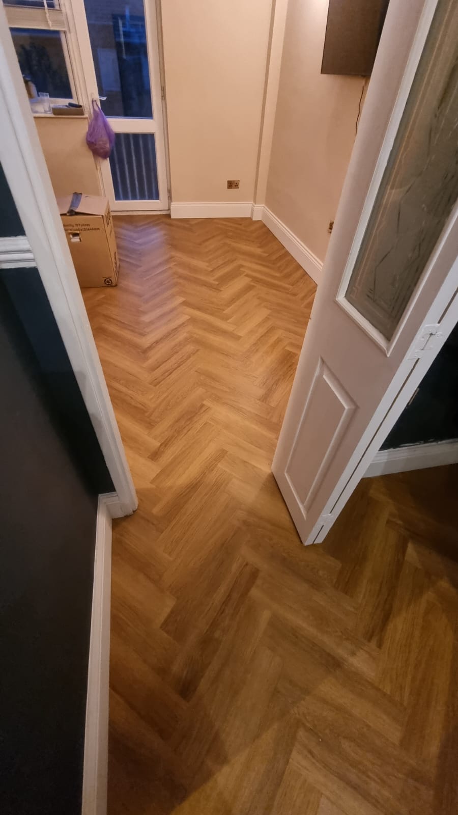 Amtico Spacia Honey Oak installation in Richmond-1