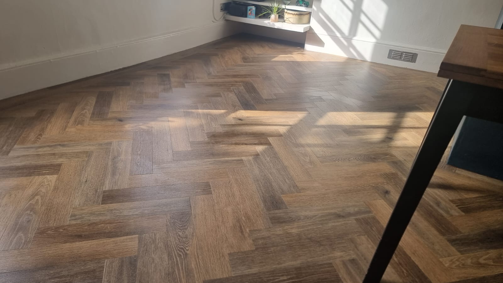 Amtico Spacia Noble Oak installation in Chelsea-1