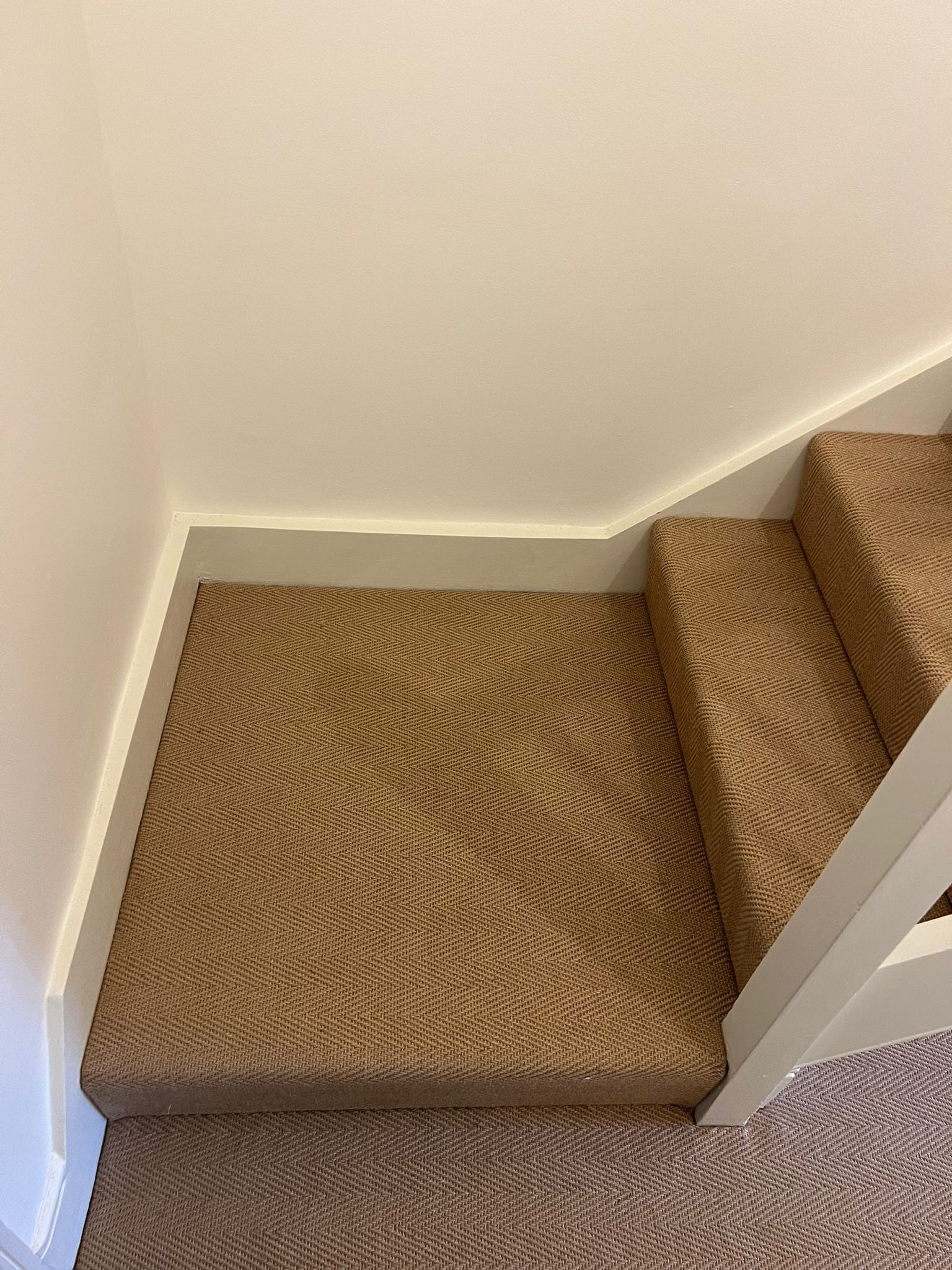 Alternative Flooring Jute Herringbone Natural 4617 carpet installation in Fulham-1