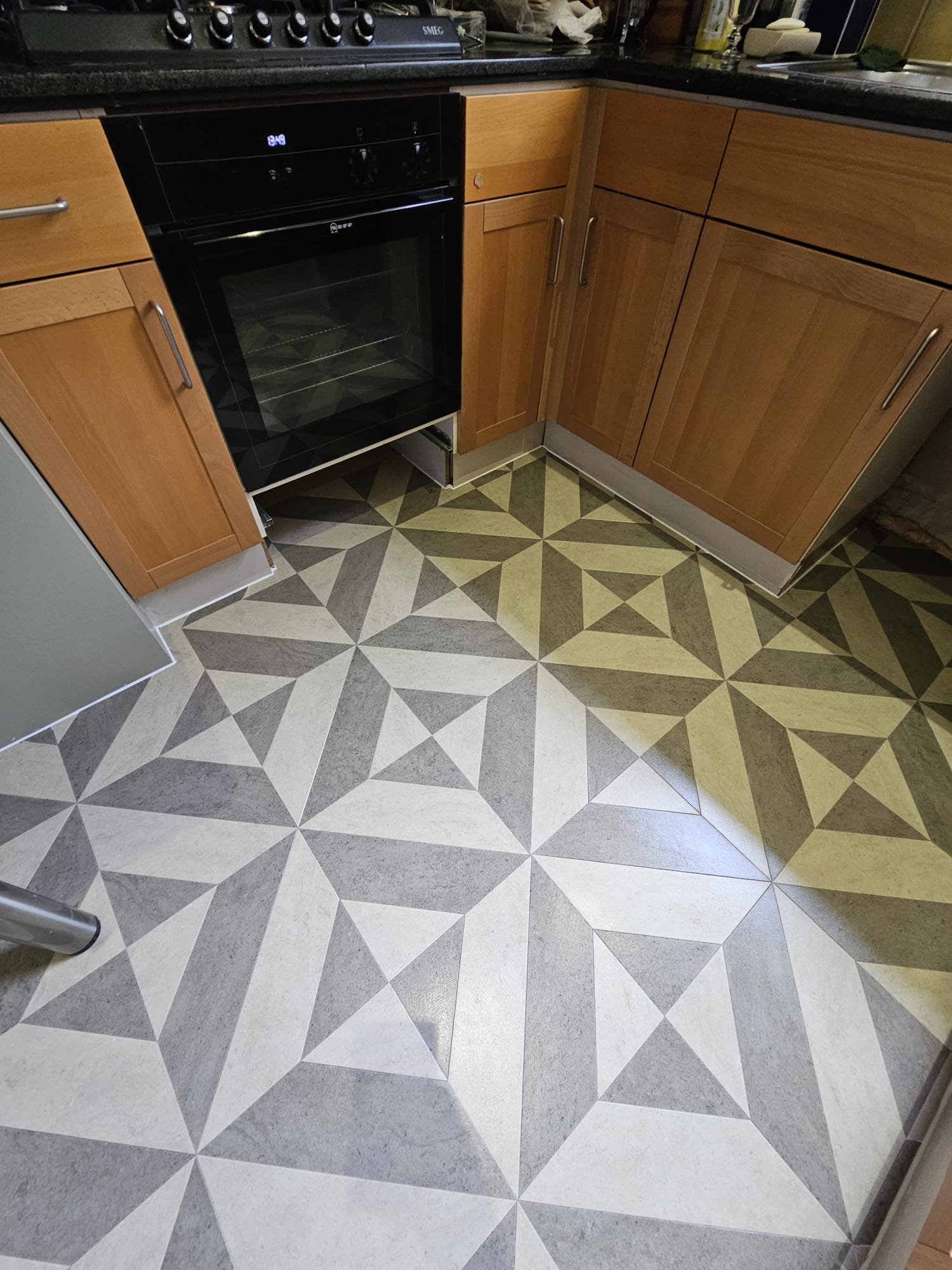 Amtico Signature Gatsby Square Small DC510 installation in Islington-0