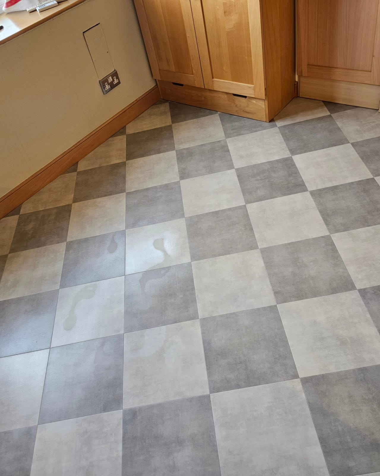 Amtico Signature Tyne Concrete & Chatham Concrete installation in Clapham-1