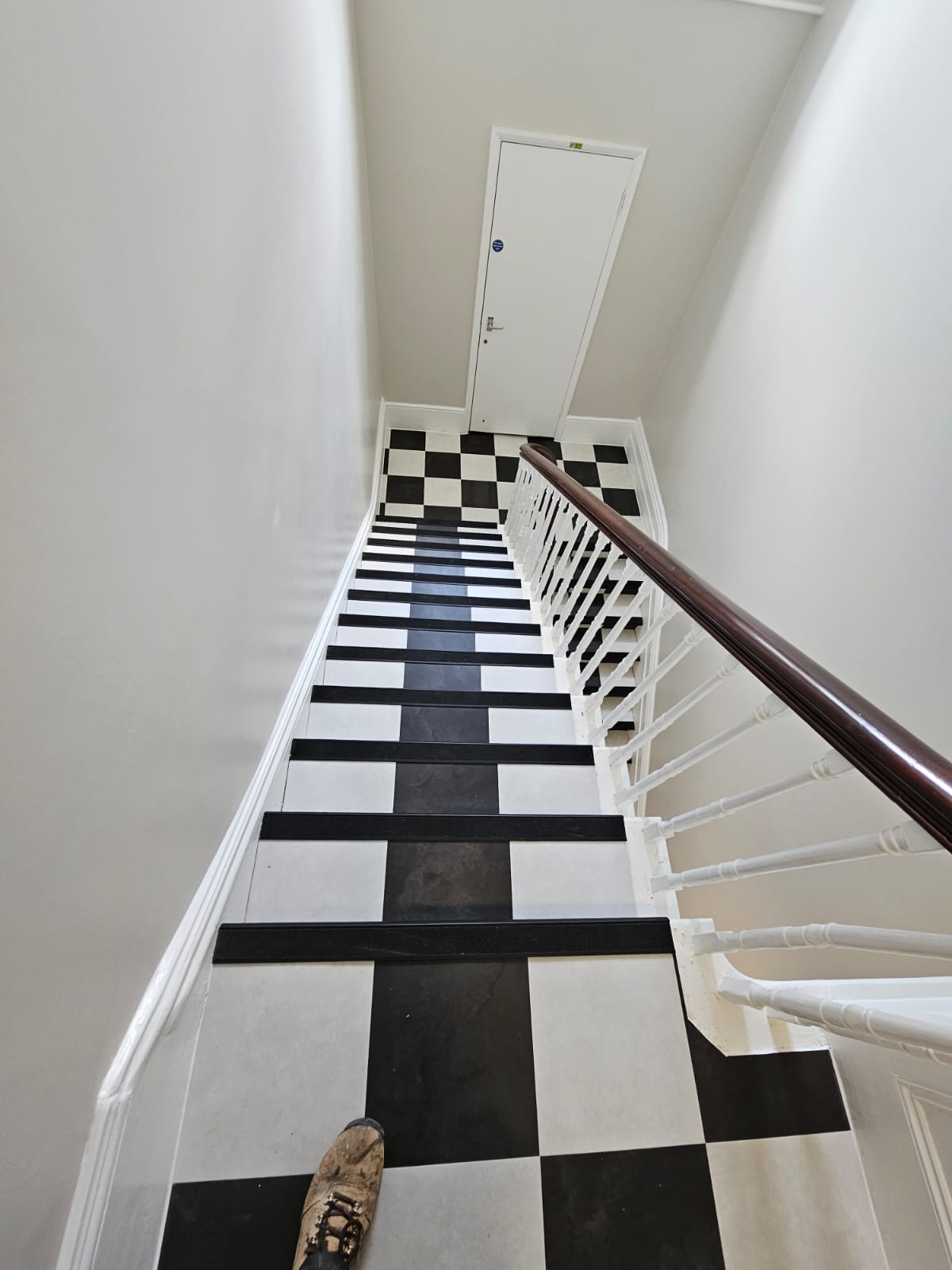 Amtico Spacia Black Marble & Amtico Spacia Snow installation in Ealing-0