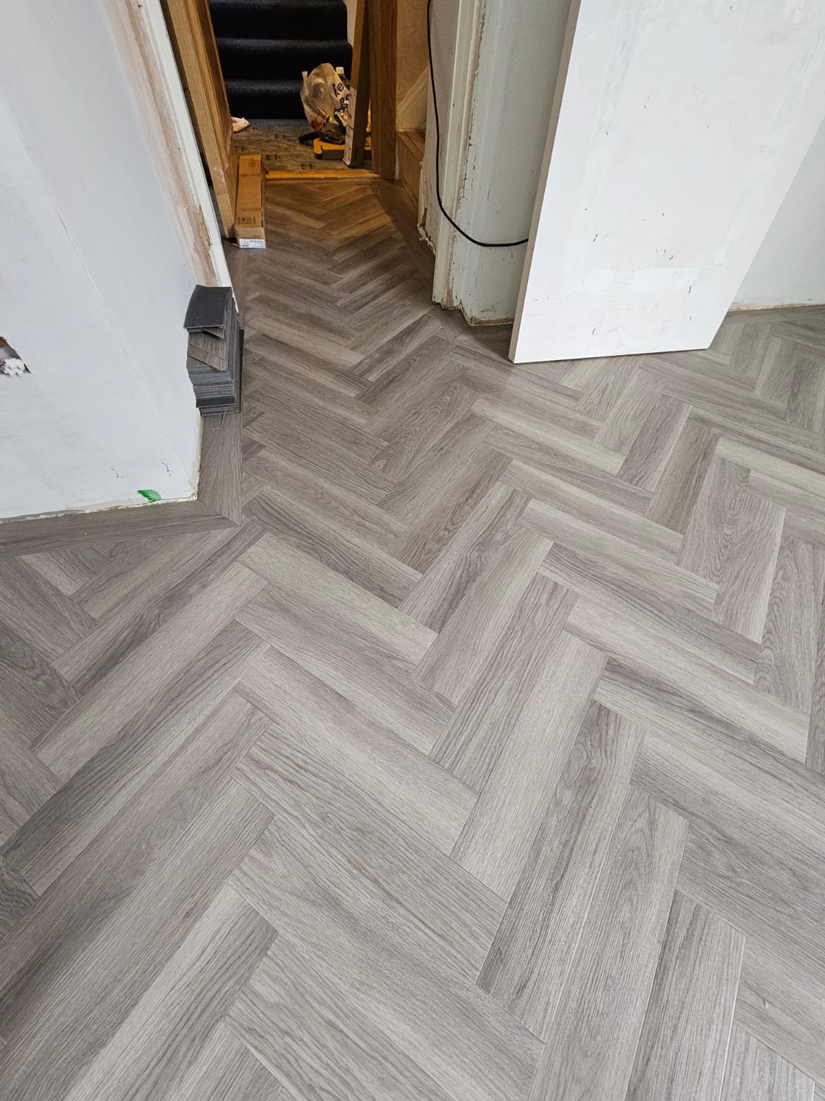 Amtico Spacia Nordic Oak installation in Croydon-1