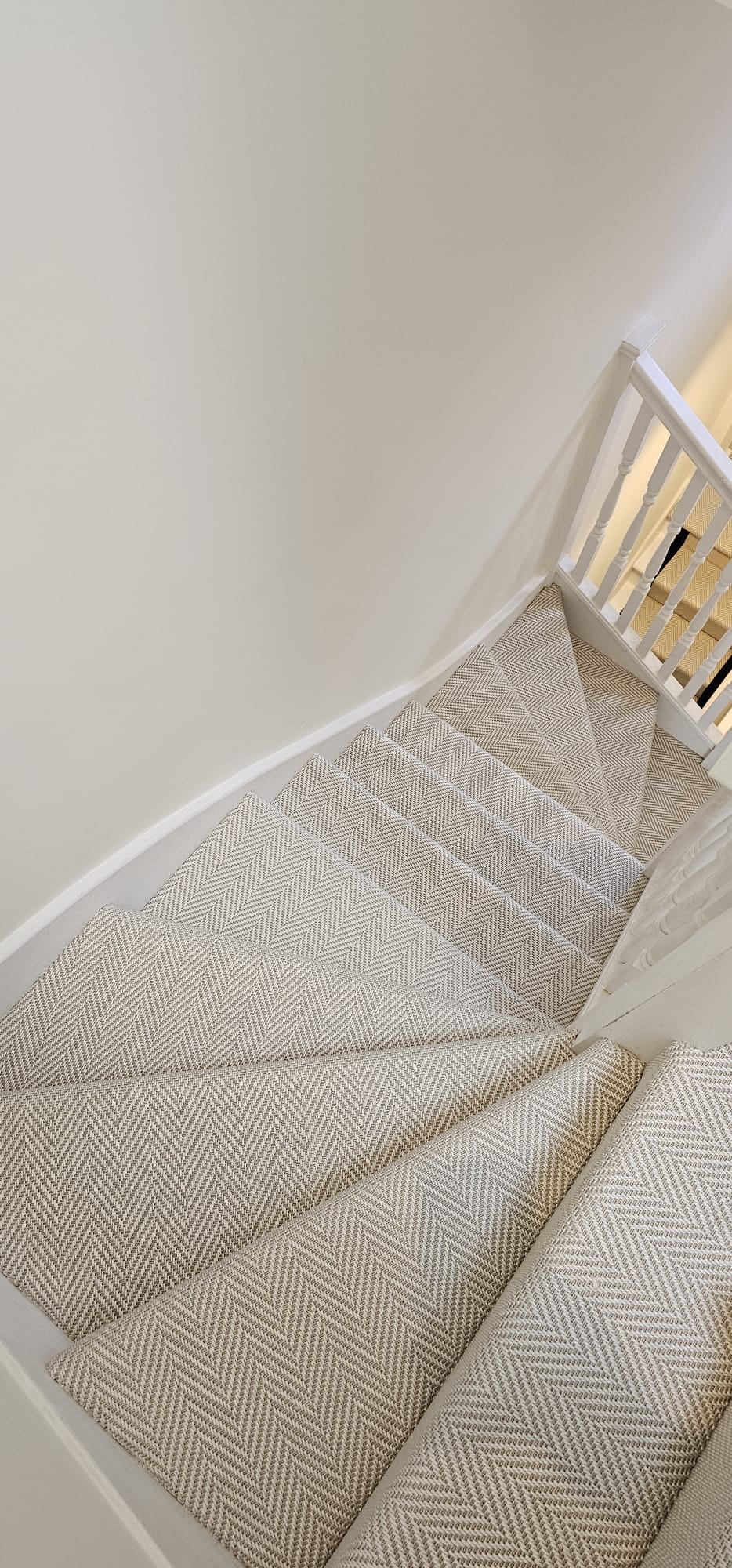 Unnatural Flooring New England Sugar Hill carpet installation in Farringdon-1